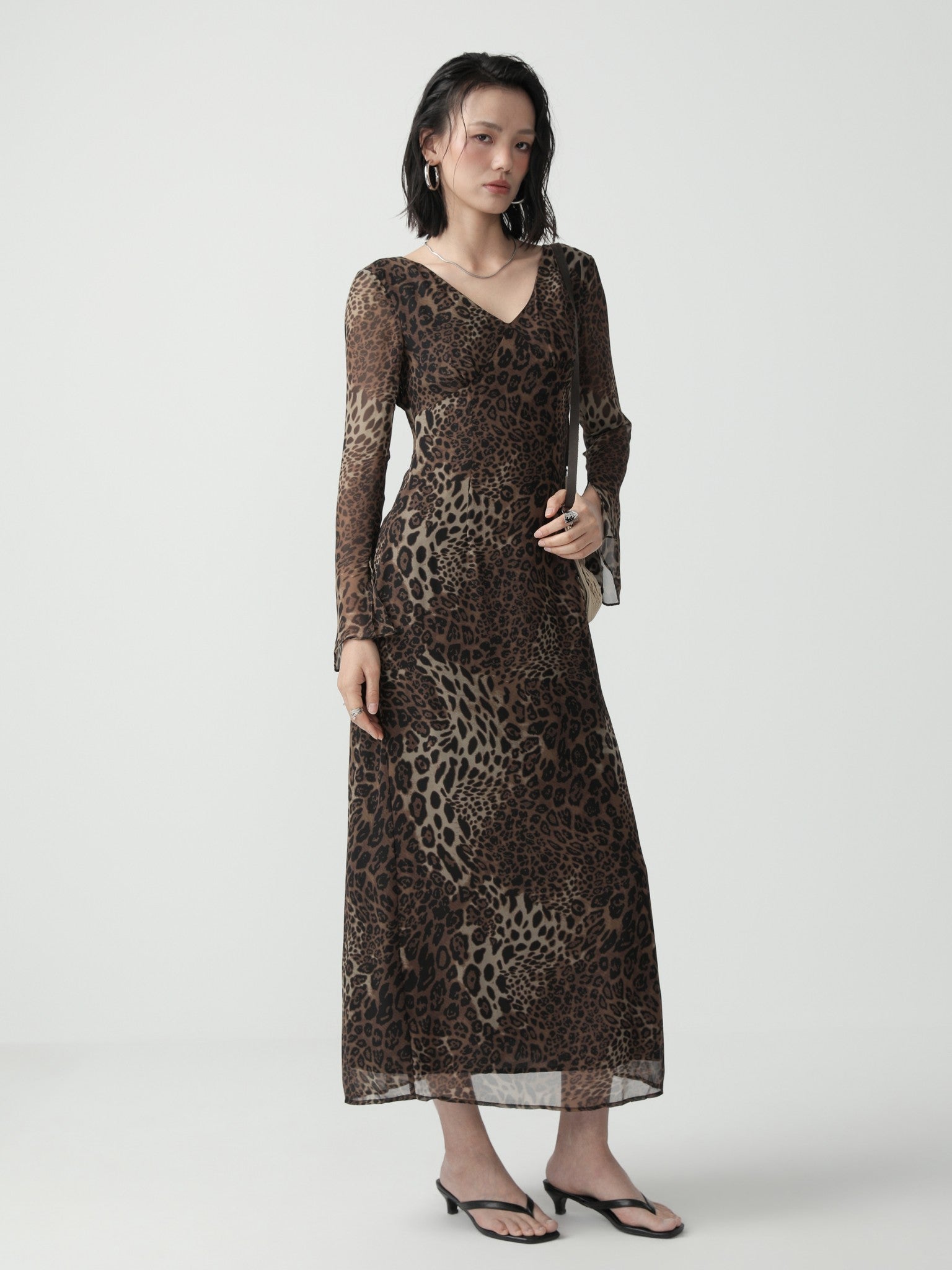 Elegant V - neck Minimalist Dress for Women - Nettarei