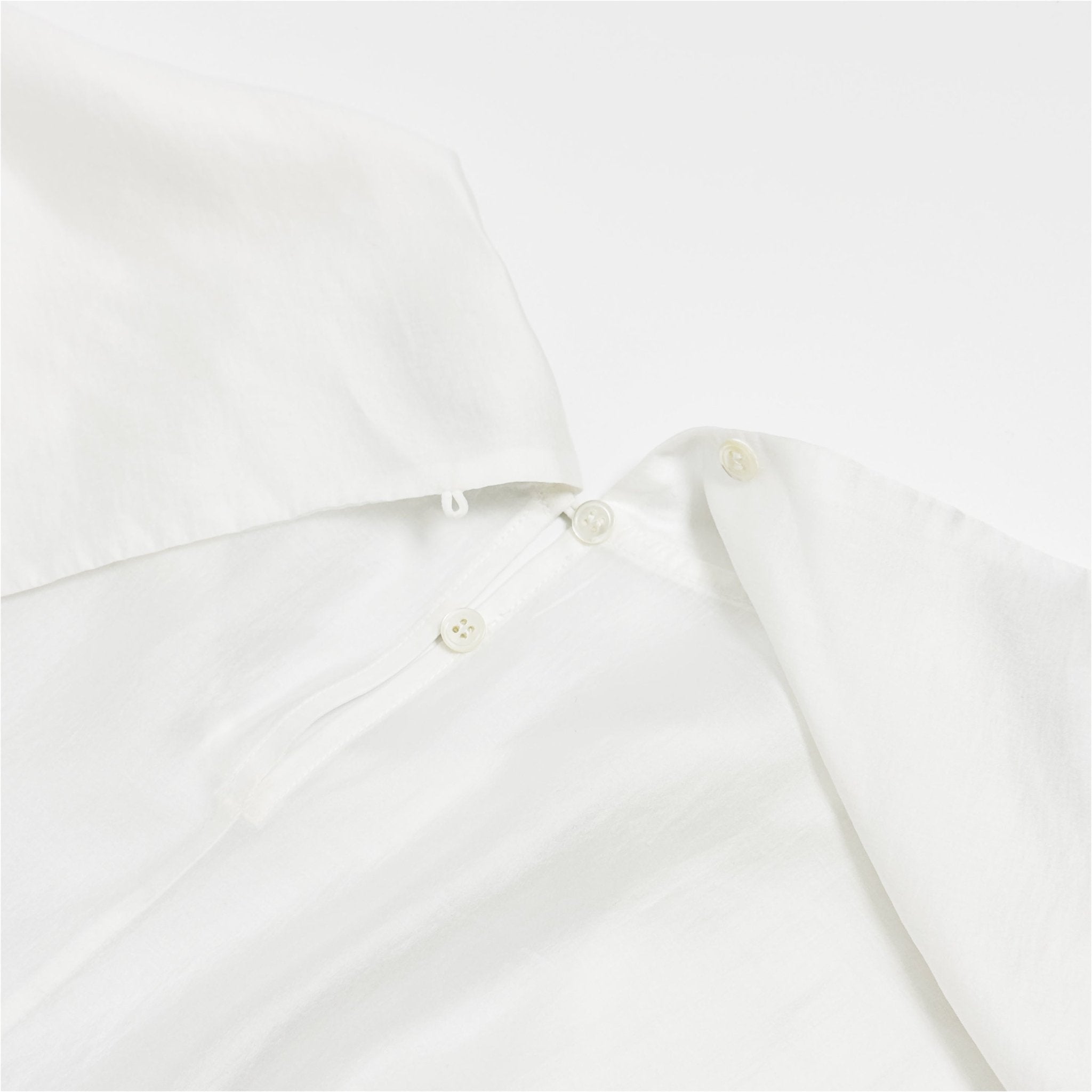 Fluid Lyocell Loose Shirt - Nettarei