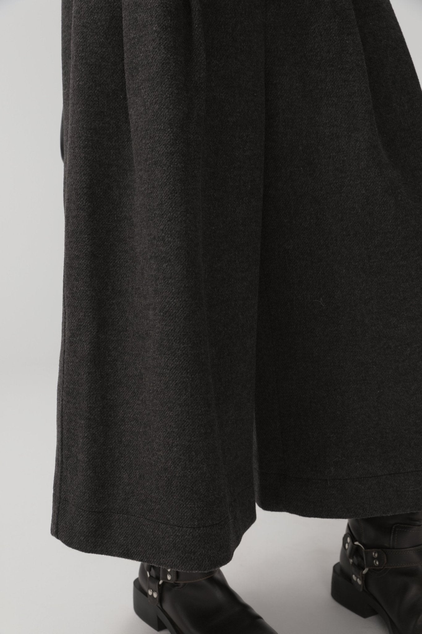 High - Waist Loose Minimalist Trousers - Nettarei