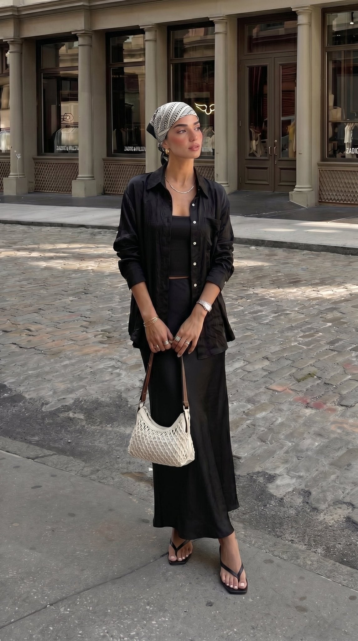 Minimalist Geometric Square Scarf with Modern Flair - Nettarei