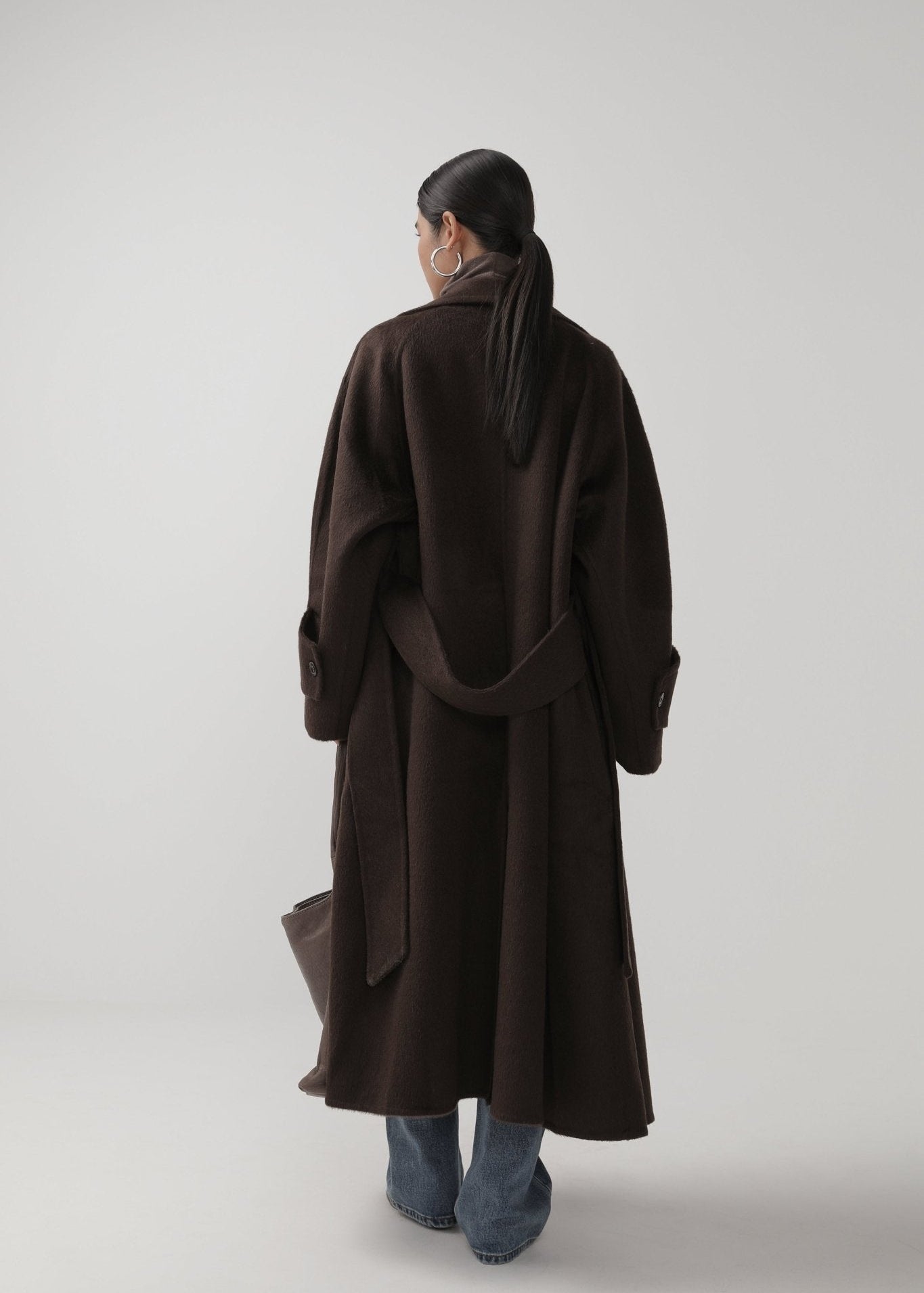 Minimalist Robe Coat - Nettarei