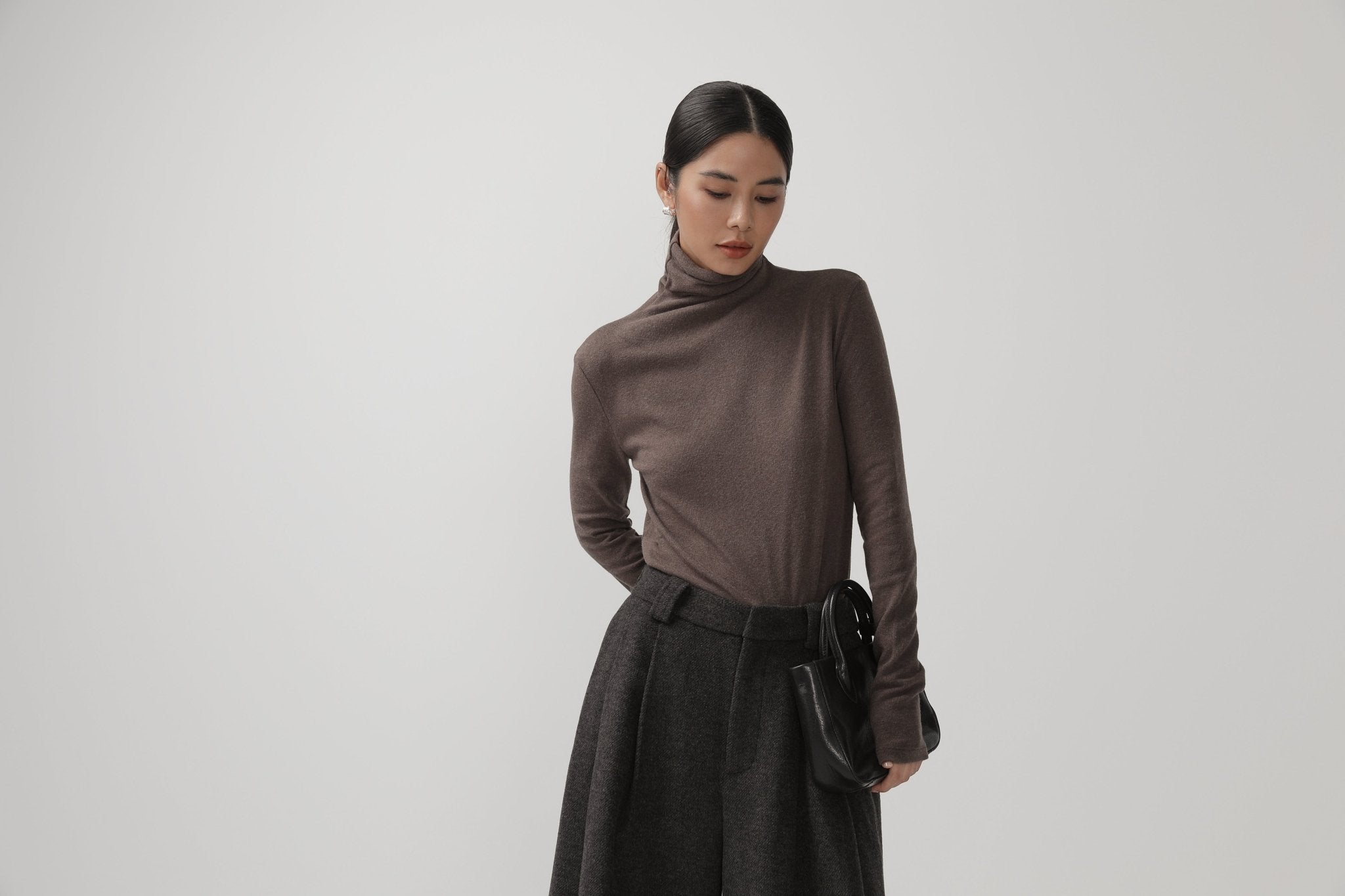 Minimalist Turtleneck Top for Fall - Nettarei