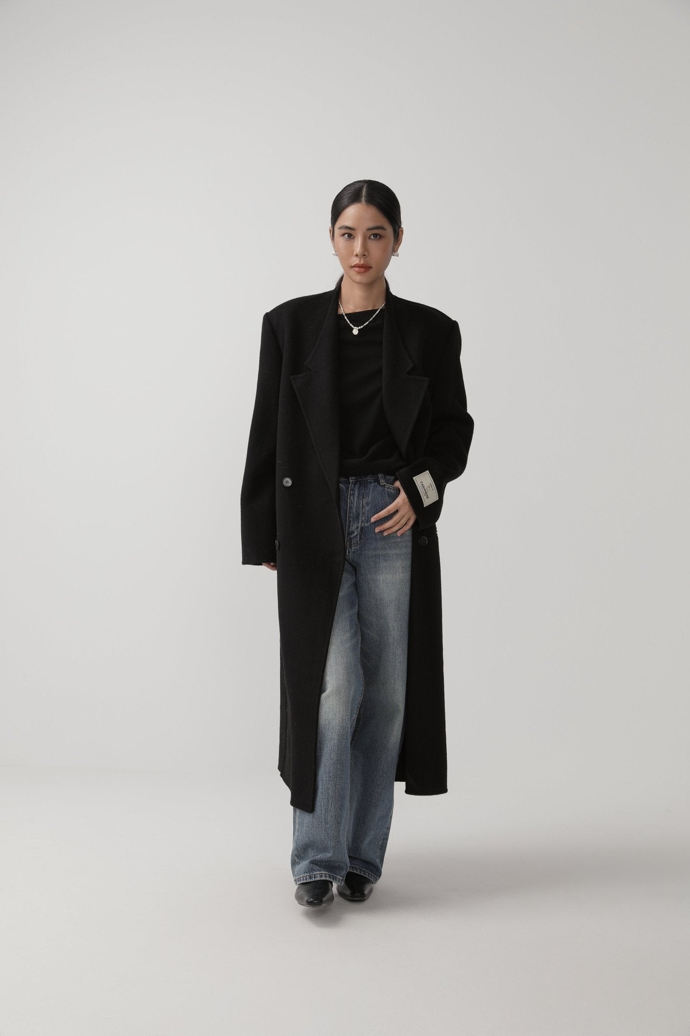 Minimalist Women's Cashmere Coat – Fall - Nettarei