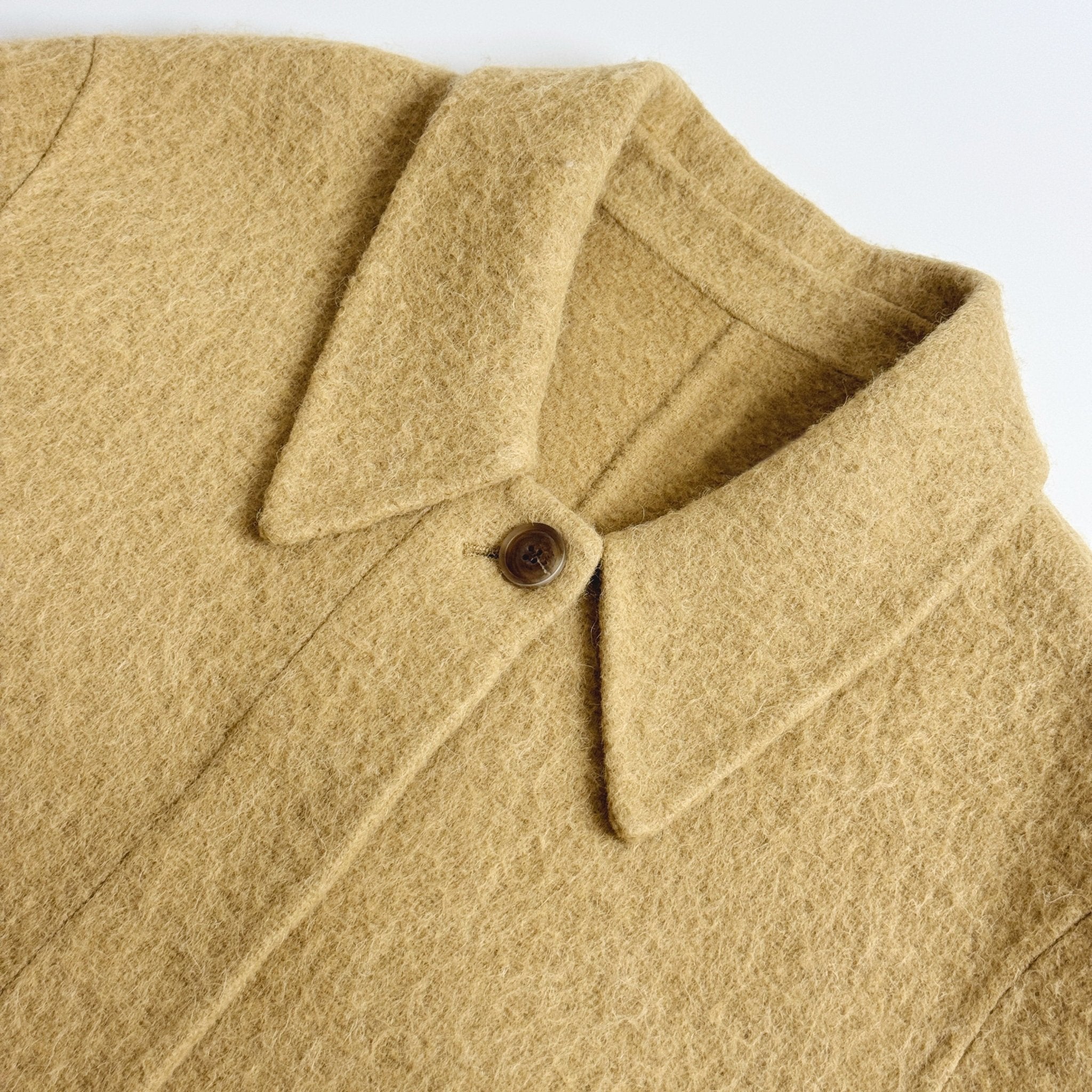 Oversized Minimalist Coat for Fall - Nettarei