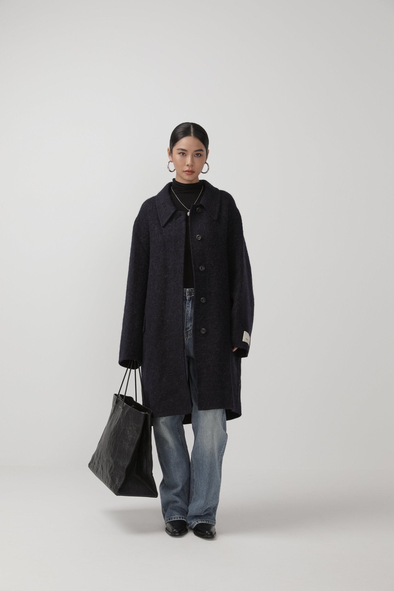 Oversized Minimalist Coat for Fall - Nettarei