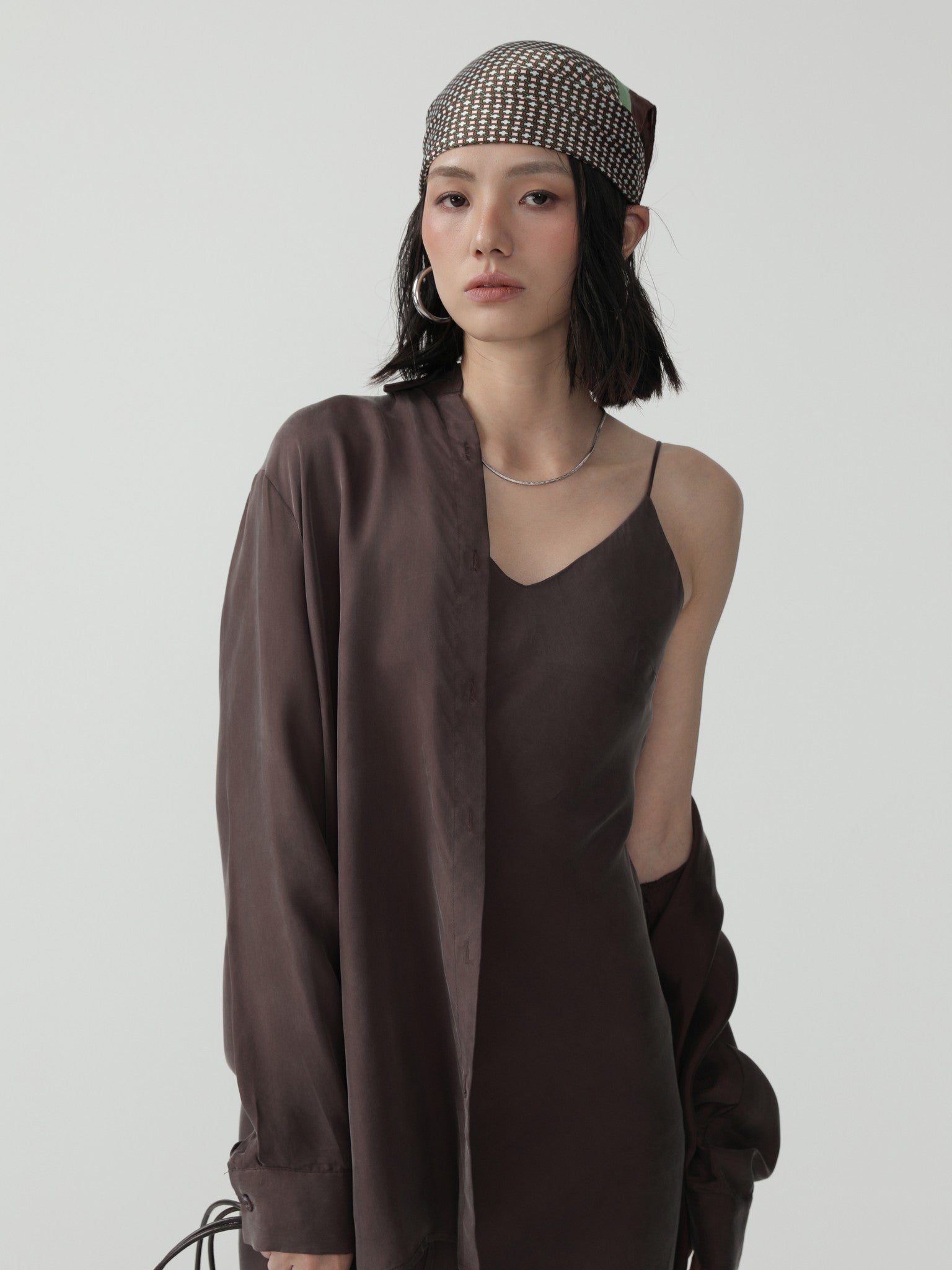 Oversized Minimalist Stylish Shirt for Women - Nettarei