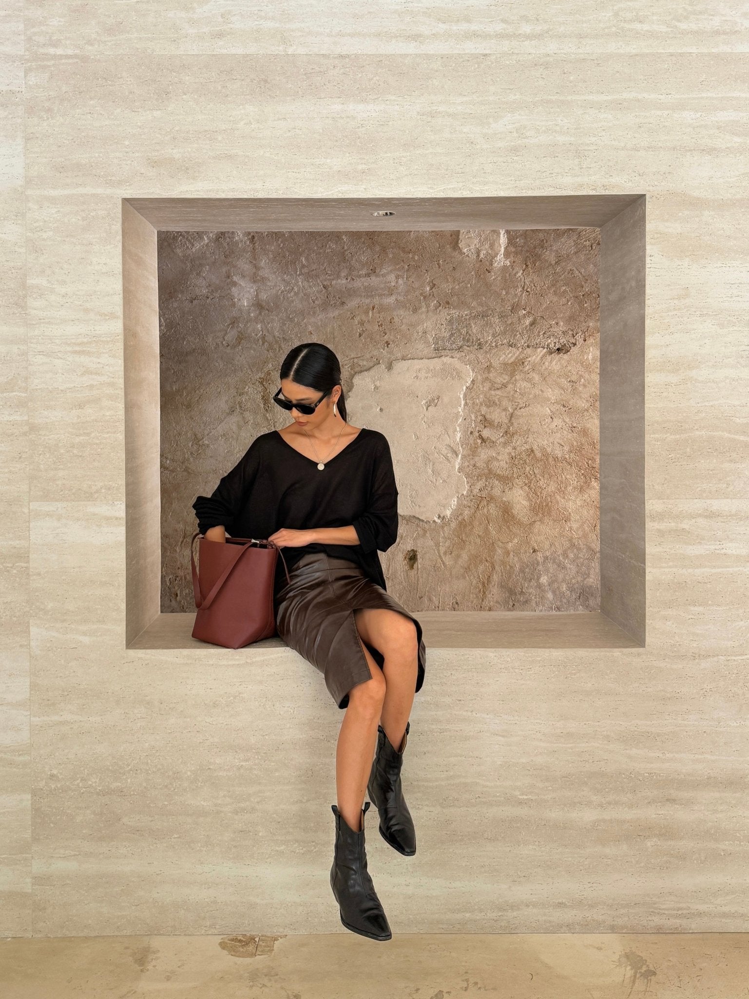 Pure V - neck Shirt for Workwear - Nettarei