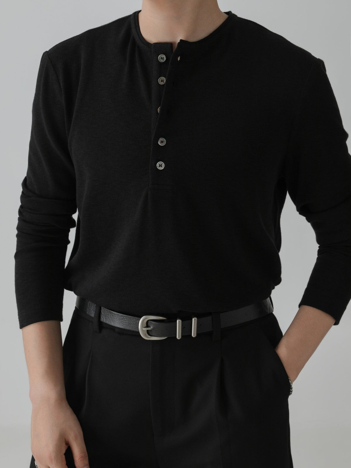 Relaxed Henley Long-Sleeve Tee – Breathable Viscose-Cotton Blend Top for Men - Nettarei