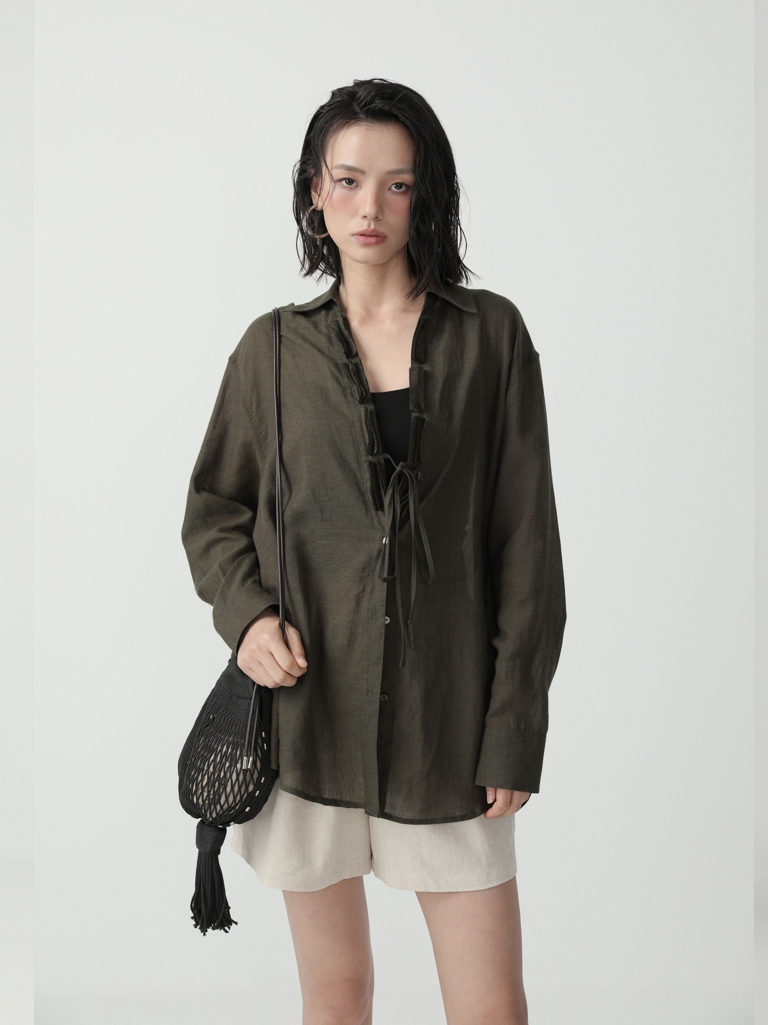 Relaxed Minimalist Oversize Shirt for Women - Nettarei