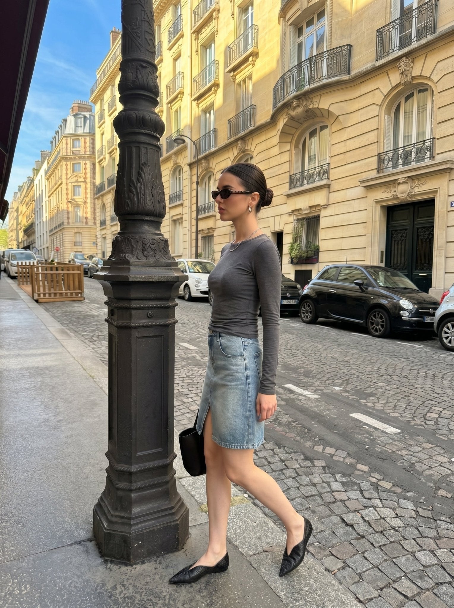 Sleek Fitted Batwing Top with Minimalist Charm - Nettarei