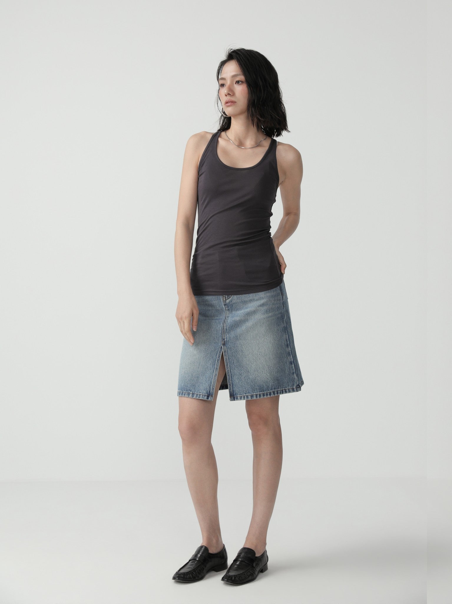 Sleek Fitted Long Sleeve Top - Nettarei