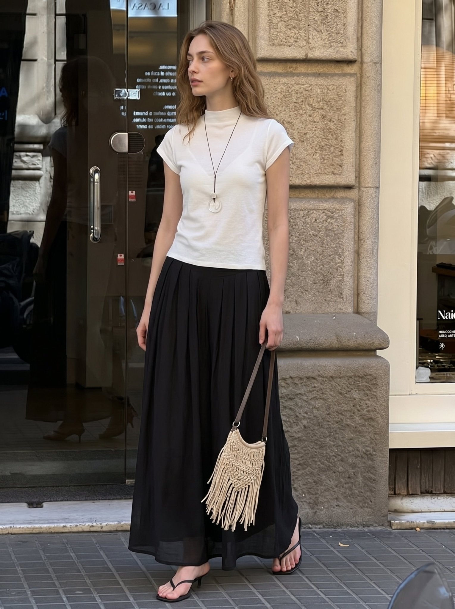 Sleek Minimalist Palazzo Pants - Nettarei
