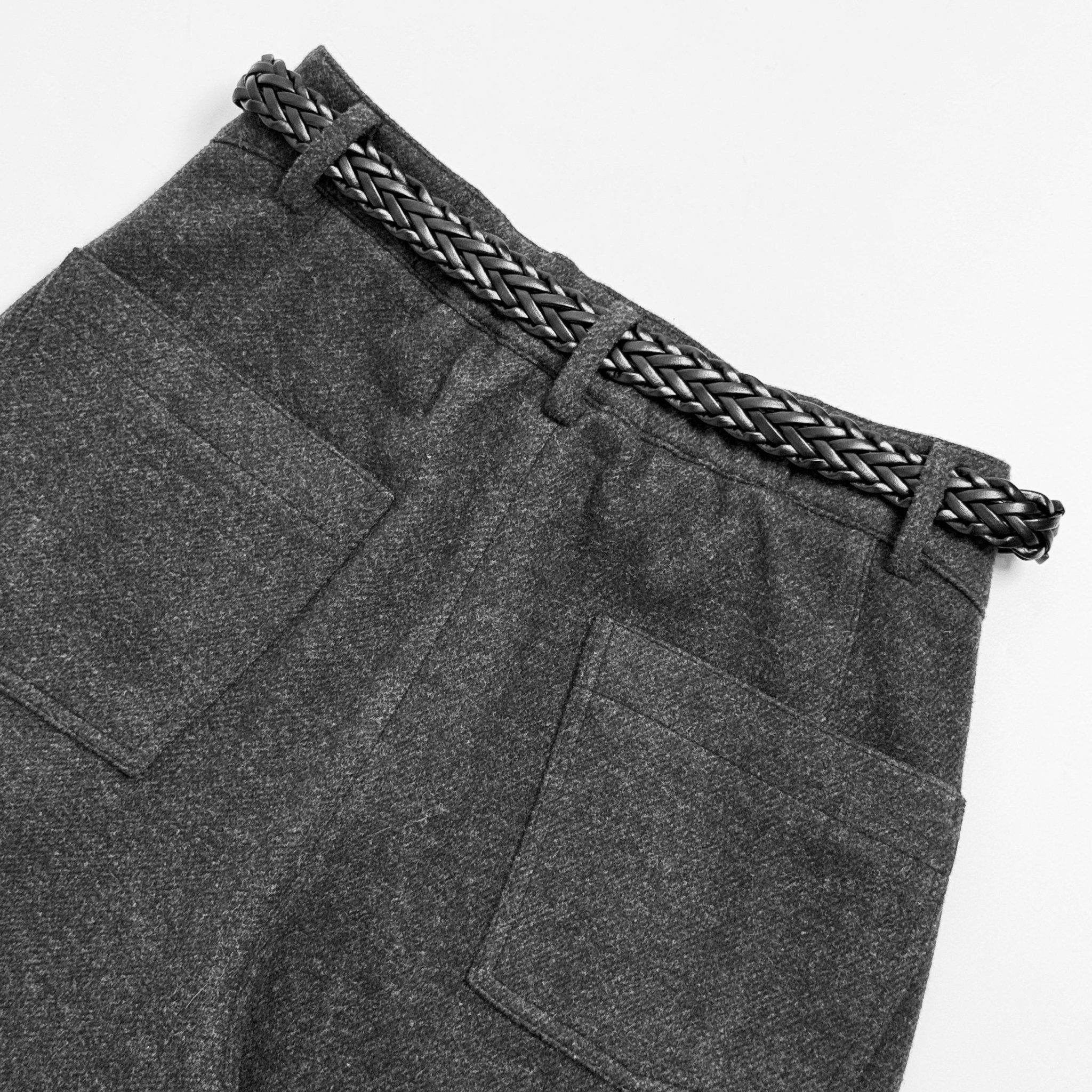 Straight Minimalist Pants - Nettarei