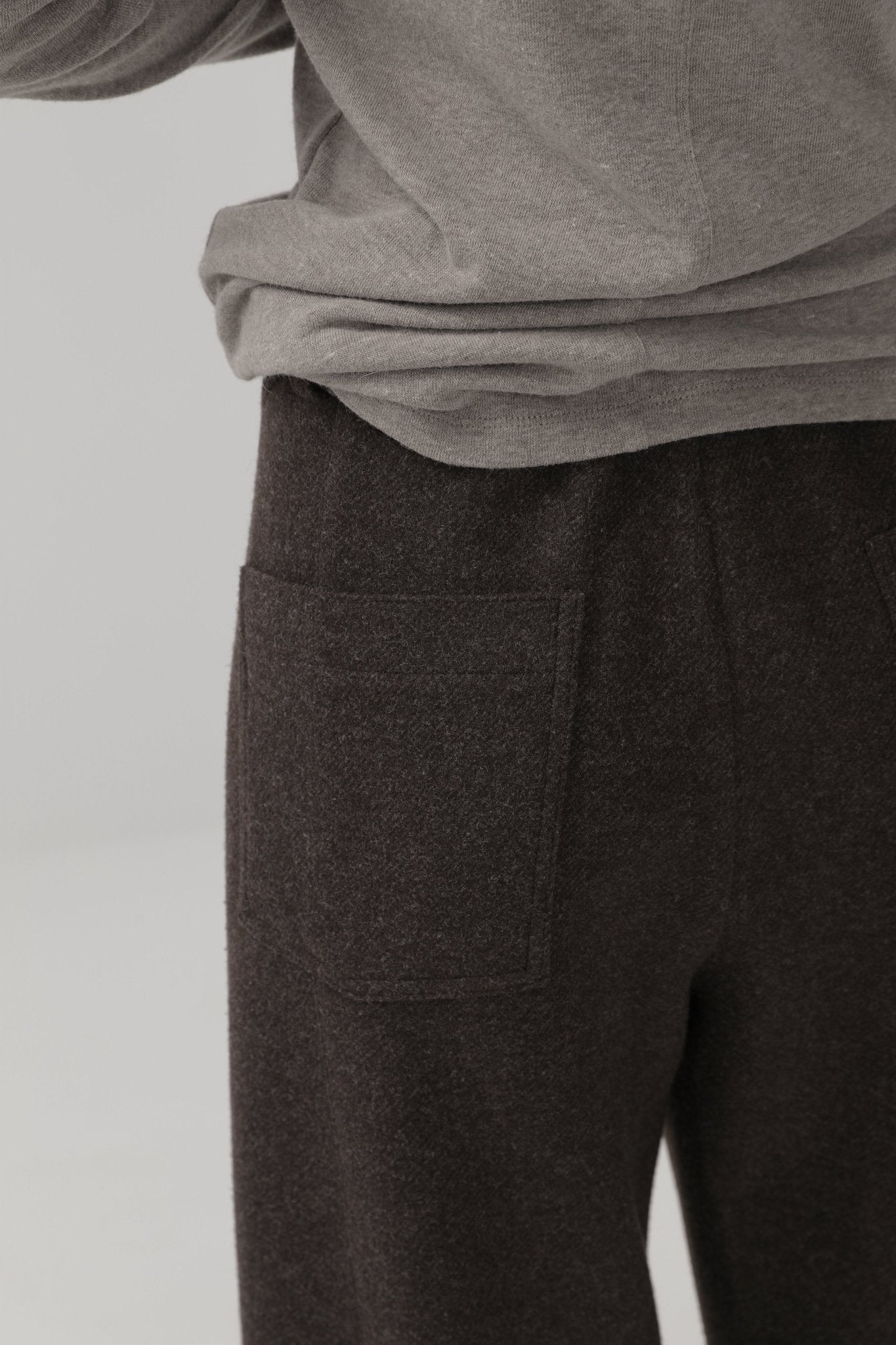 Straight Minimalist Pants - Nettarei