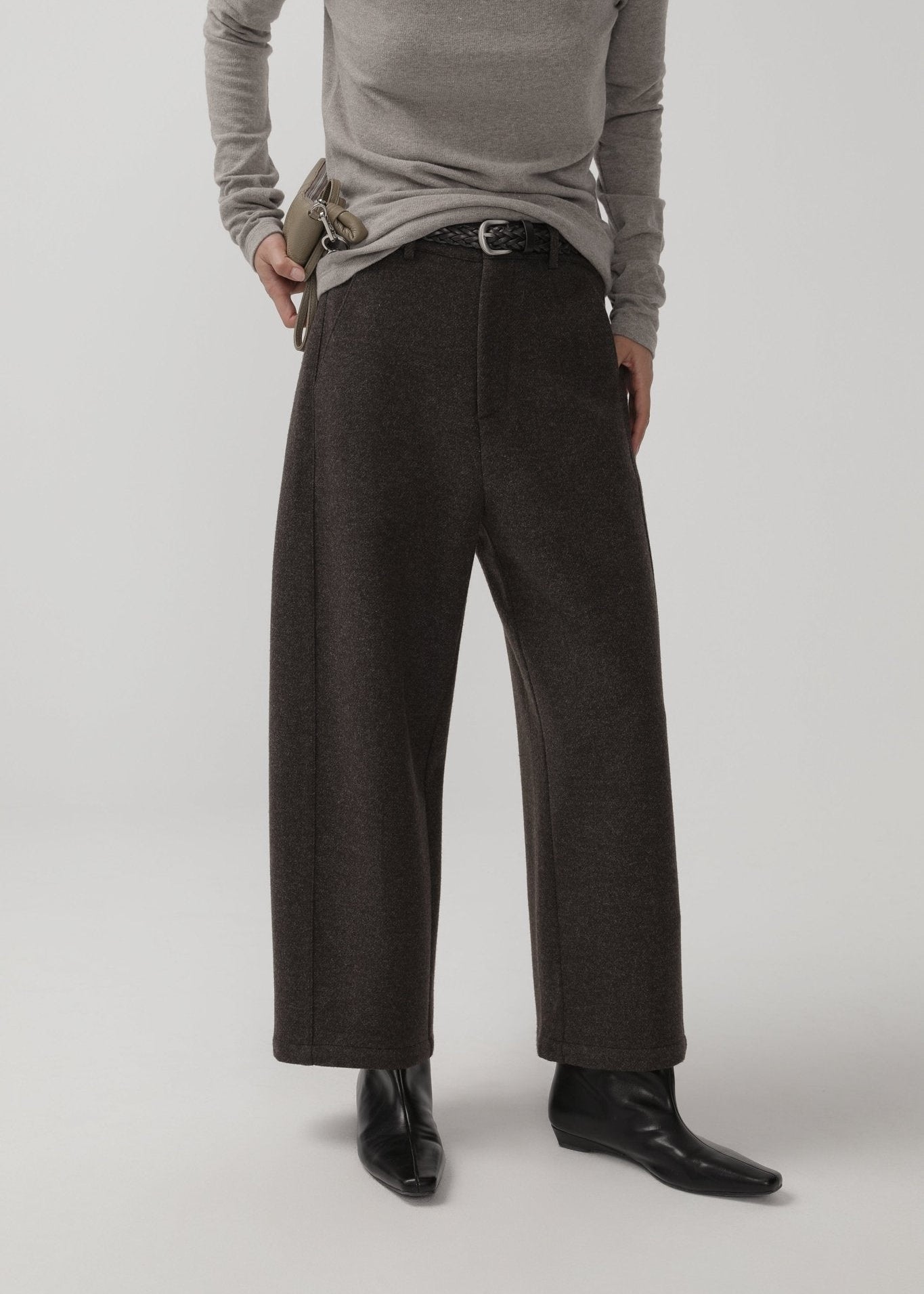 Straight Minimalist Pants - Nettarei