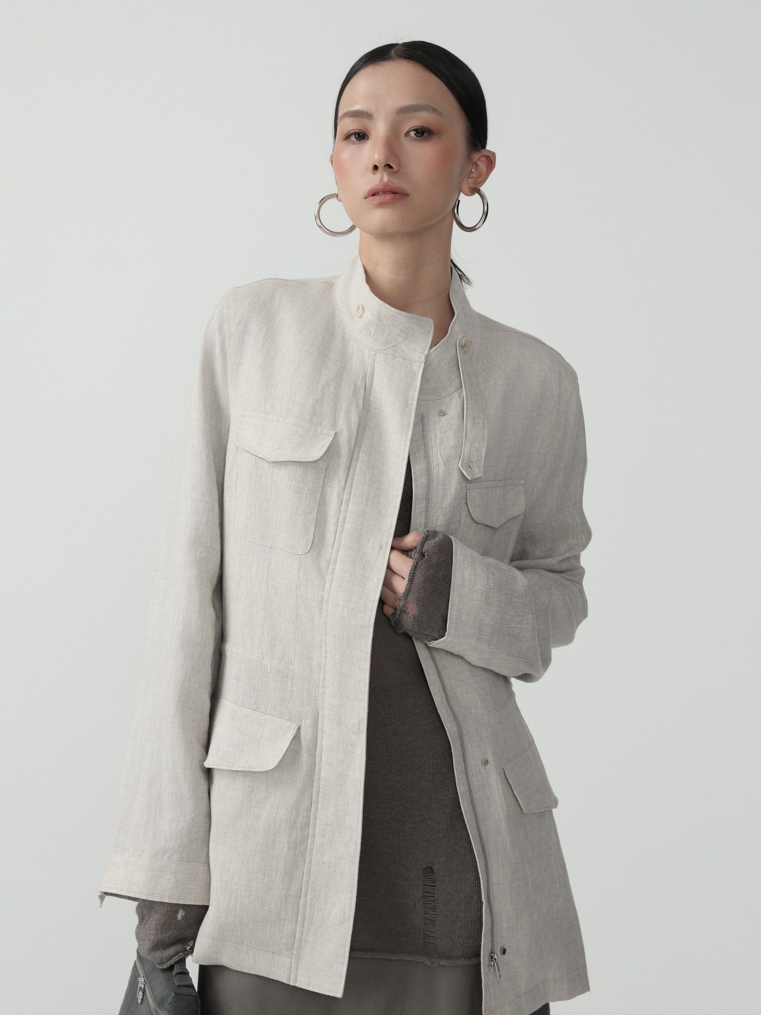 Stylish Minimal Cargo Jacket for Women - Nettarei