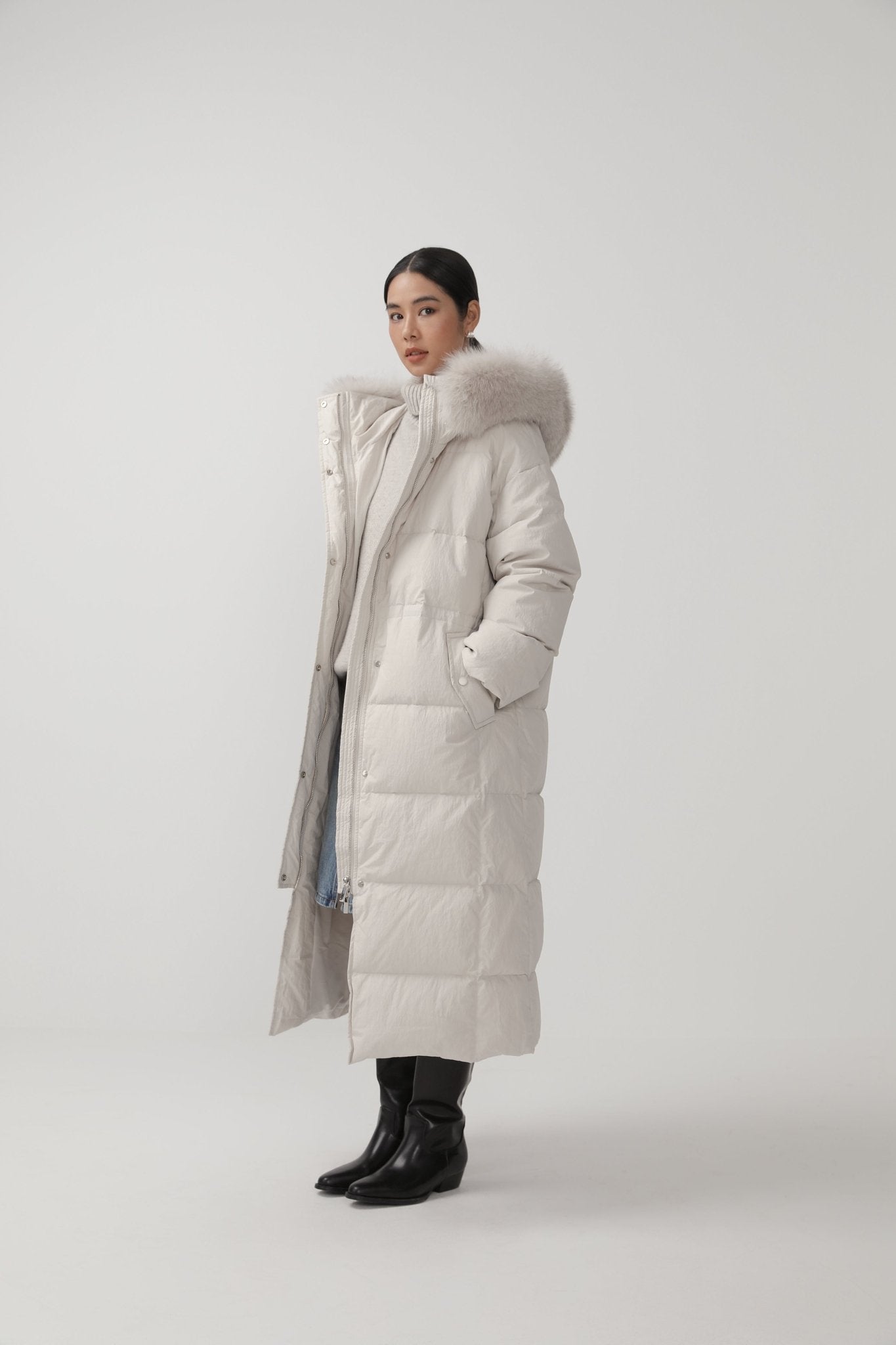 White Minimalist Long Parka - Nettarei