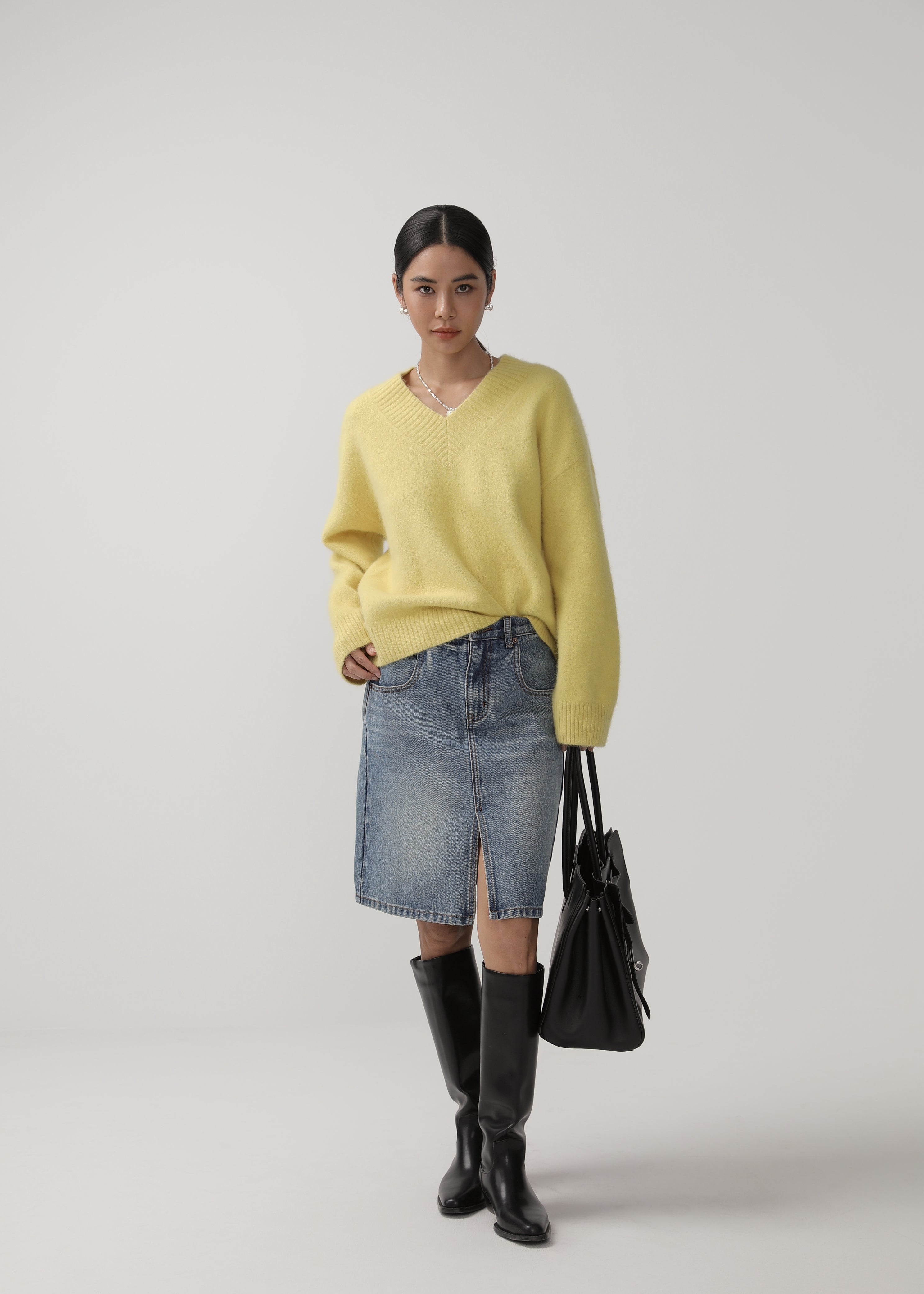 Minimalist Bear Wool Loose V-Neck Sweater for Women