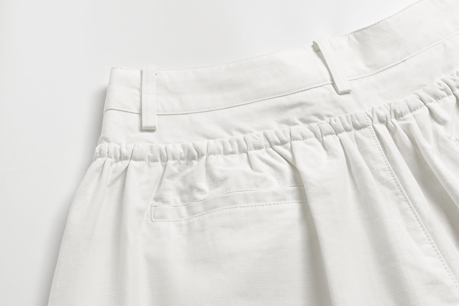 Elegant Wide - Leg Trousers with Minimalist Flair - Nettarei