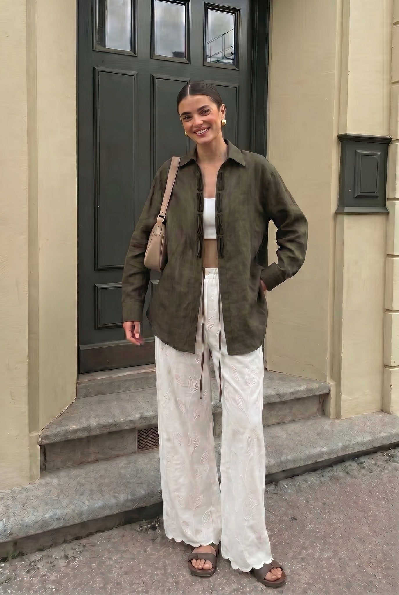 Embroidered Wide-Leg Pants with Minimalist Flair - Nettarei