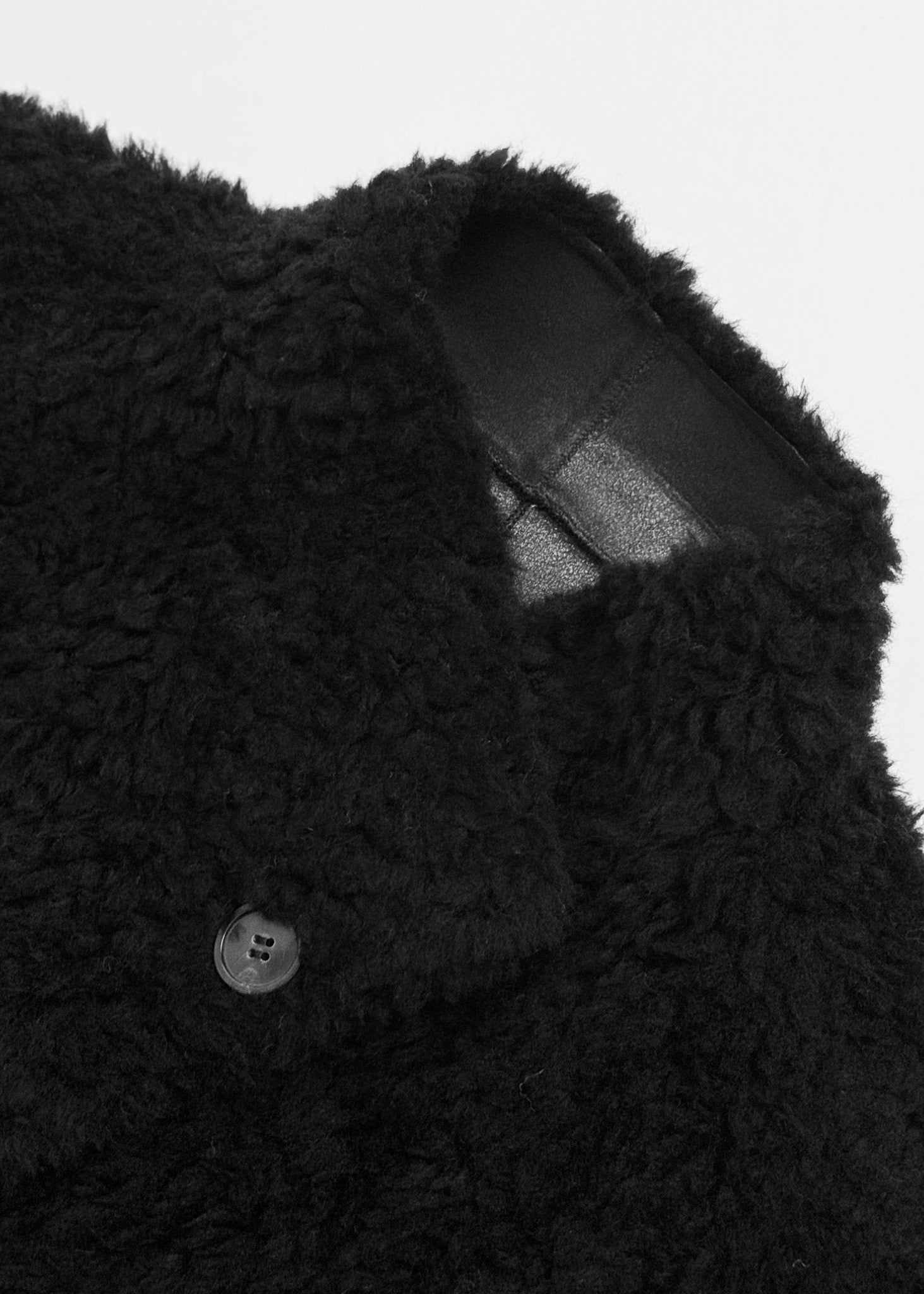 Loose Minimalist Coat for Fall - Nettarei