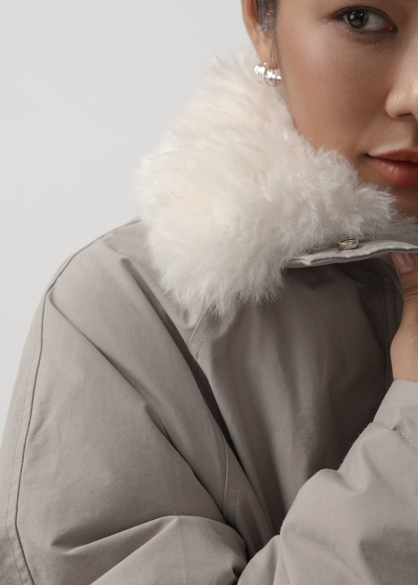 Minimalist Down Parka Coat - Nettarei