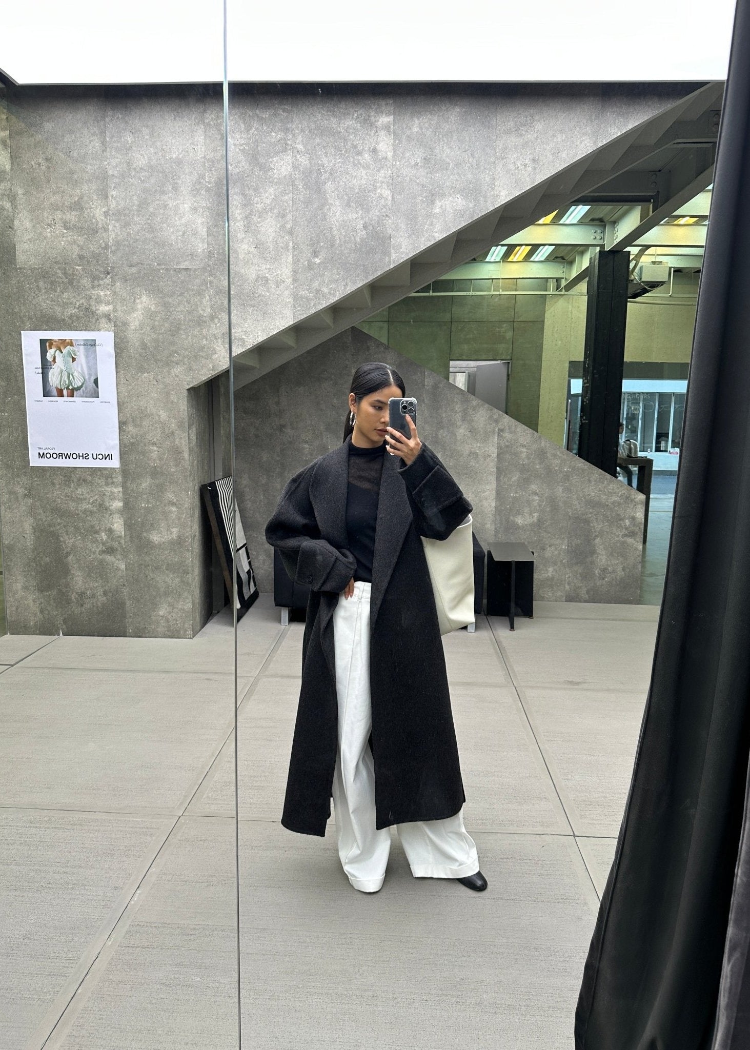 Minimalist Robe Coat - Nettarei