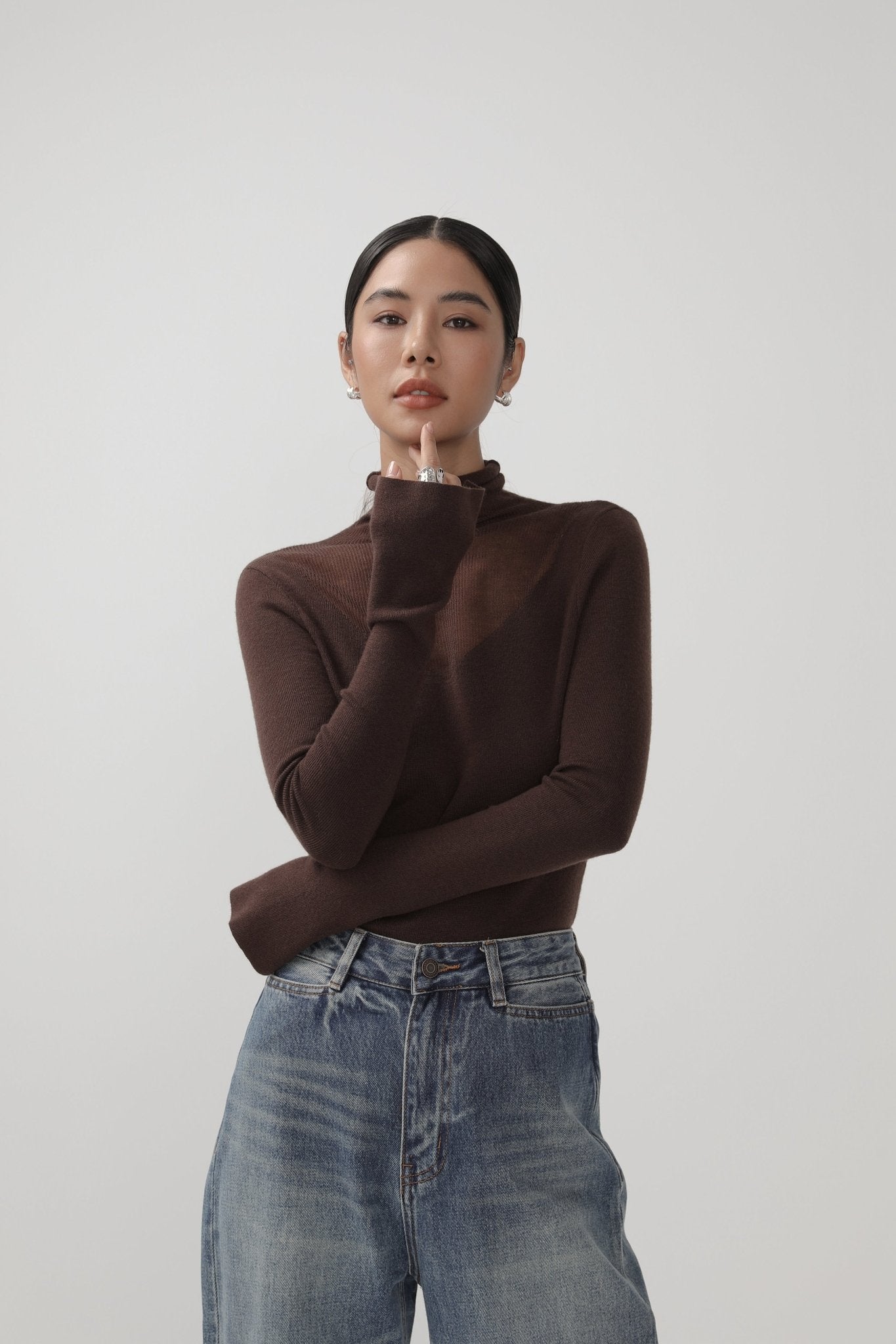 Minimalist Turtleneck Sweater - Nettarei