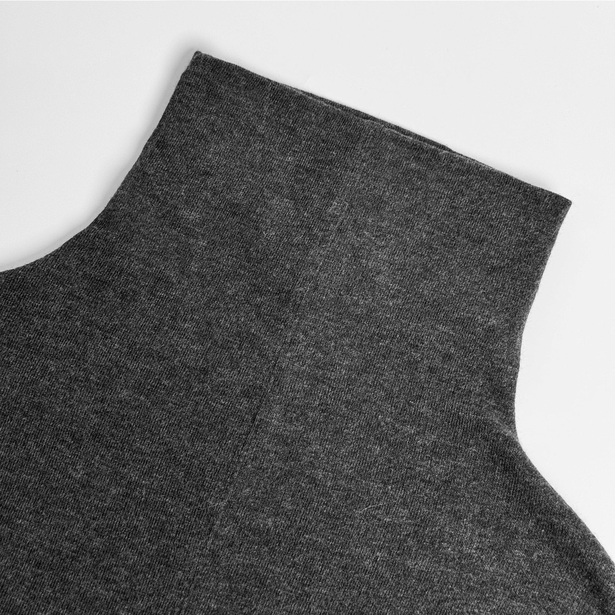 Minimalist Turtleneck Top for Fall - Nettarei