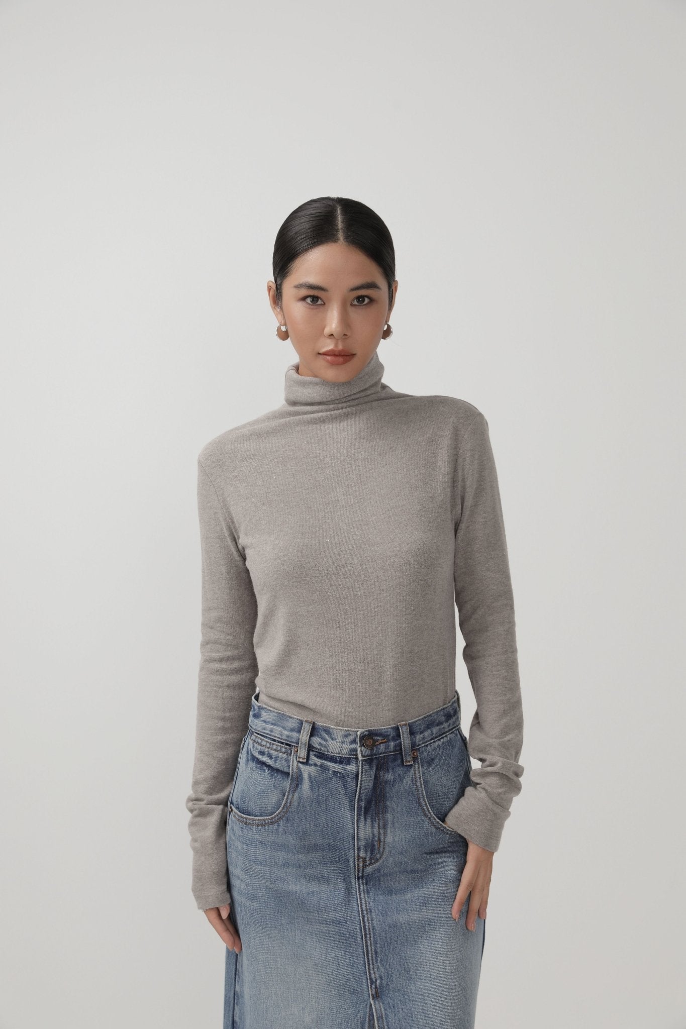Minimalist Turtleneck Top for Fall - Nettarei