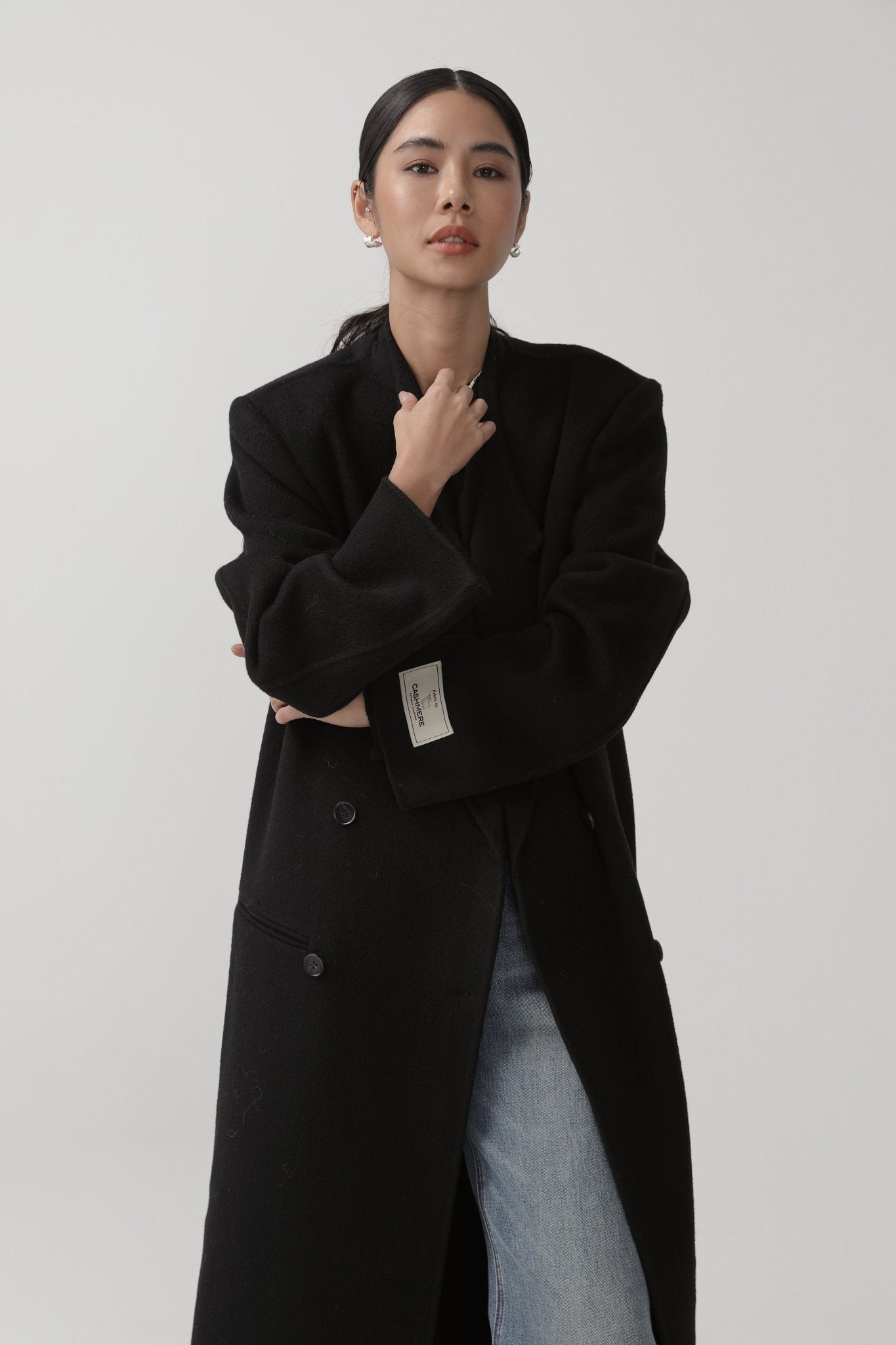 Minimalist Women's Cashmere Coat – Fall - Nettarei