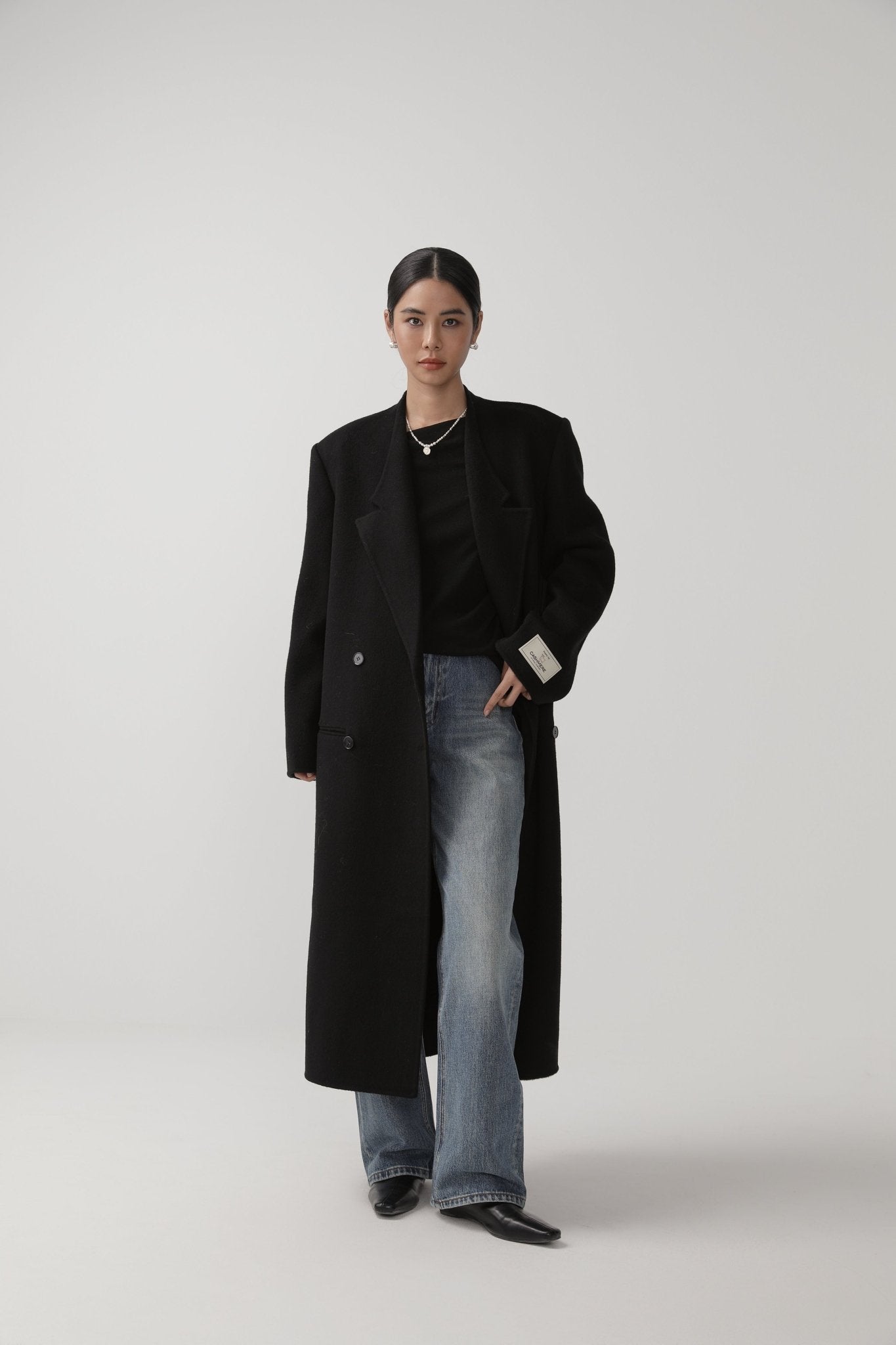 Minimalist Women's Sweater - Nettarei