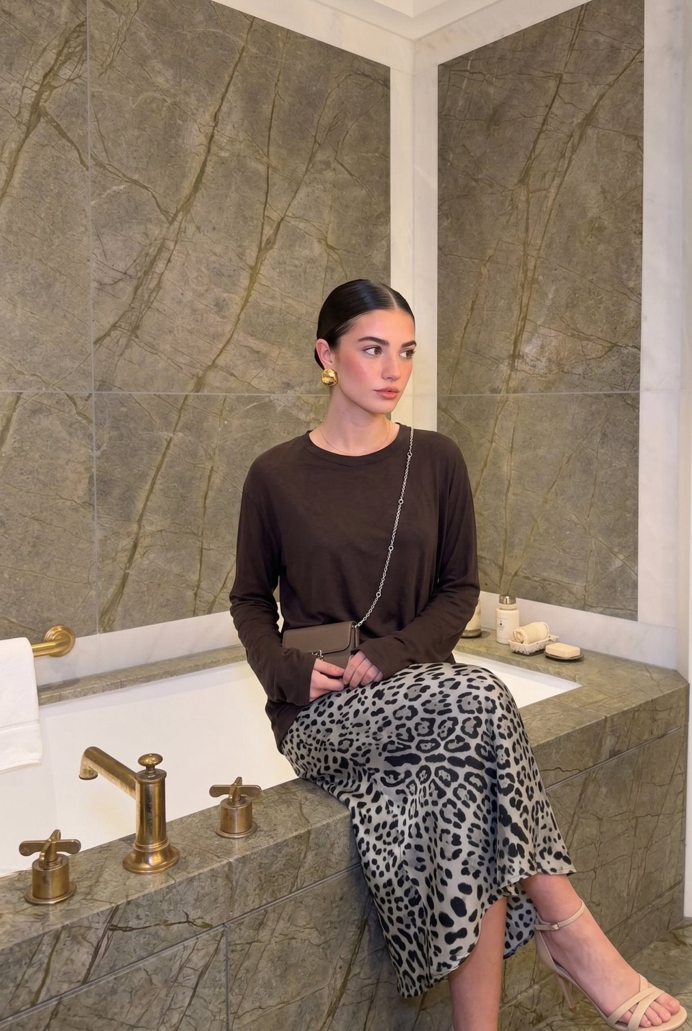 Oversized Long Sleeve Minimalist Silk T-Shirt - Nettarei