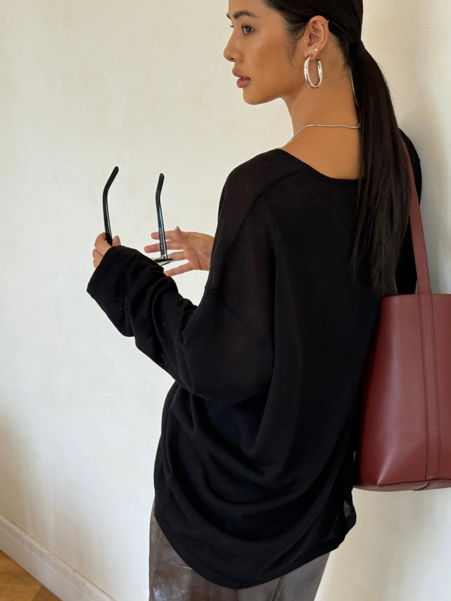 Pure V - neck Shirt for Workwear - Nettarei