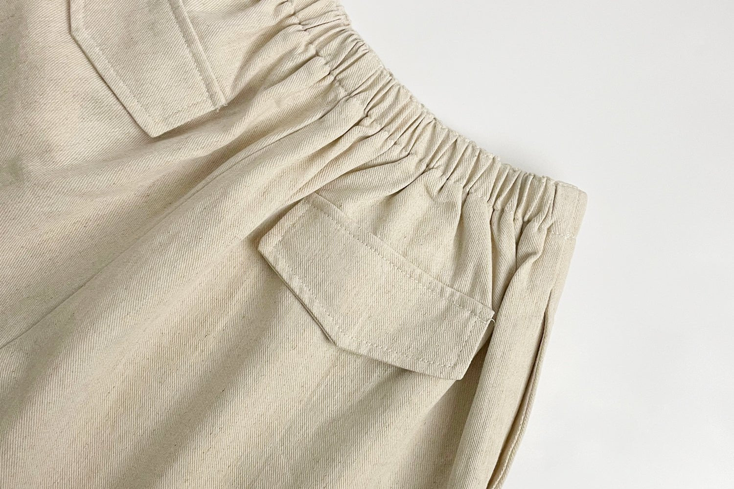 Relaxed Fit Minimalist Loose Shorts - Nettarei