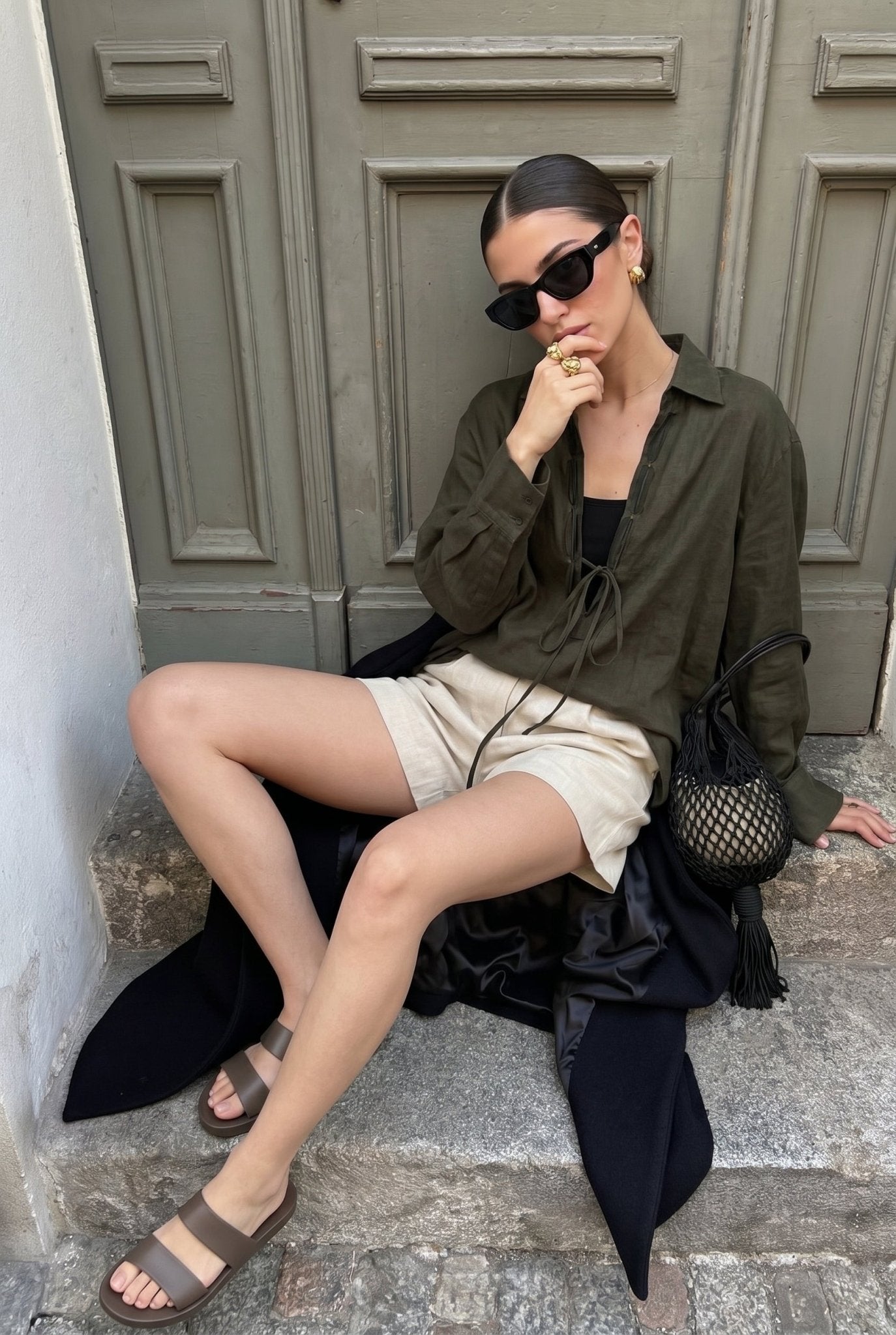 Relaxed Minimalist Oversize Shirt for Women - Nettarei