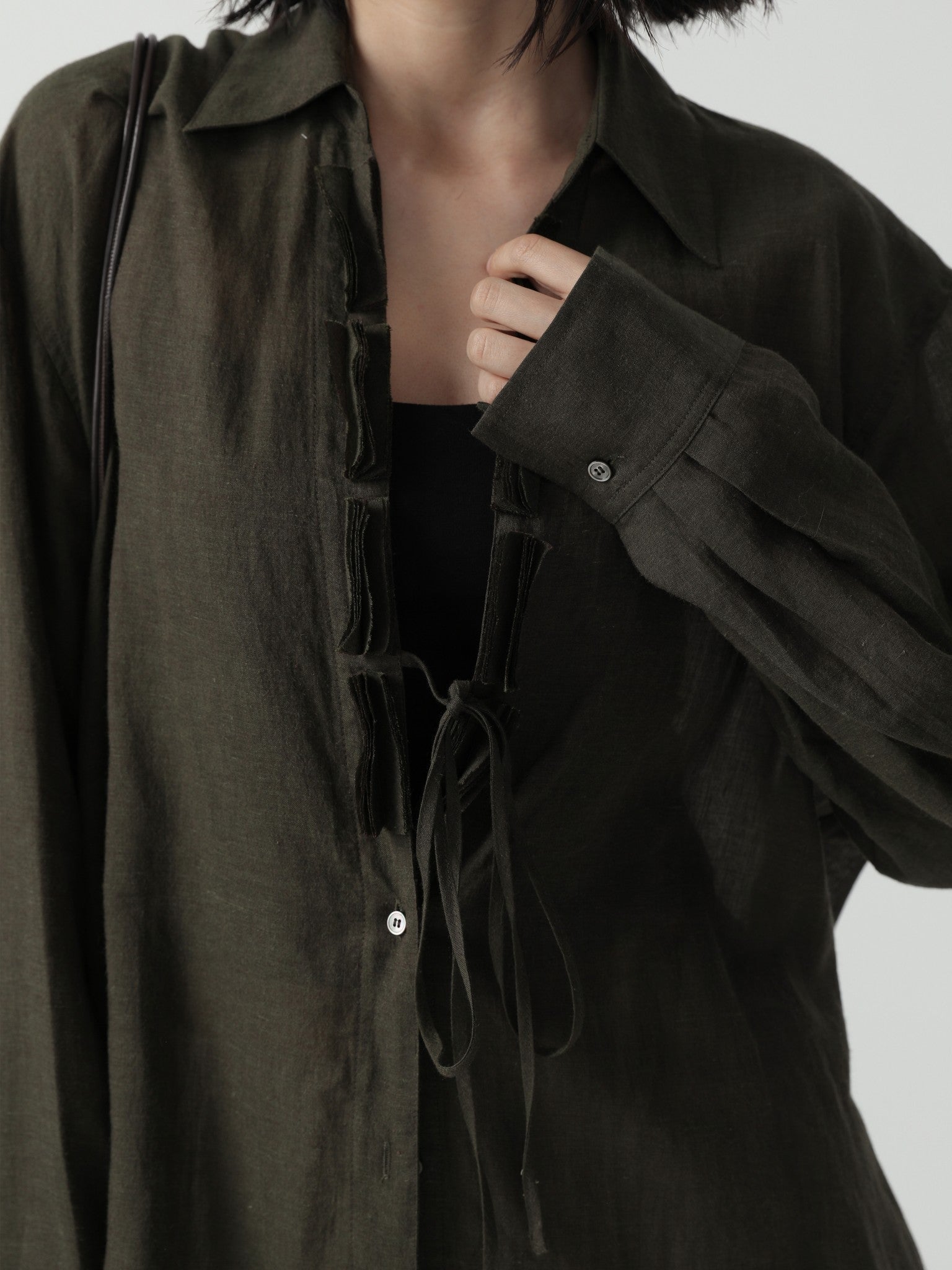Relaxed Minimalist Oversize Shirt for Women - Nettarei