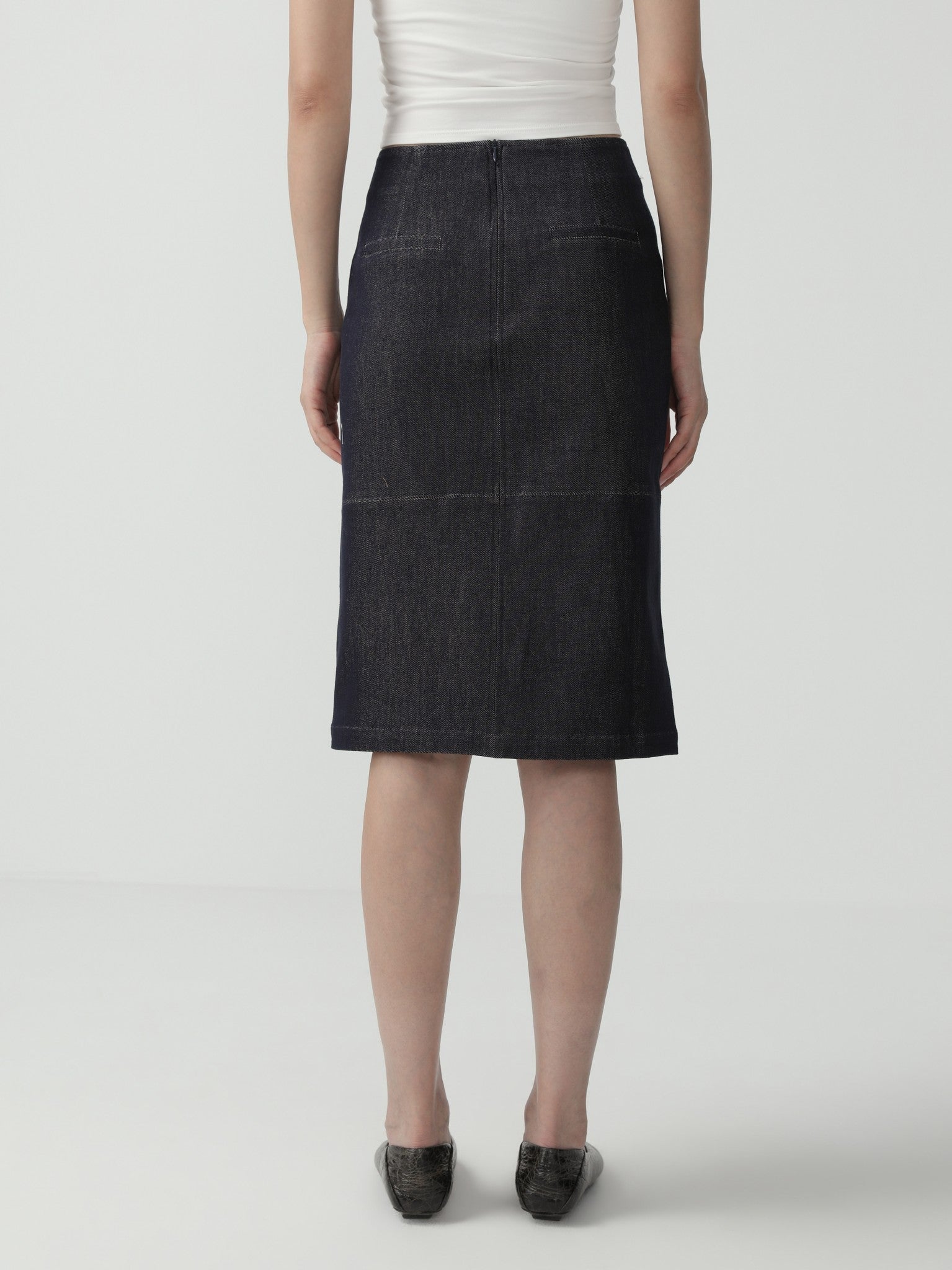 Sleek Denim Pencil Skirt for Women - Nettarei