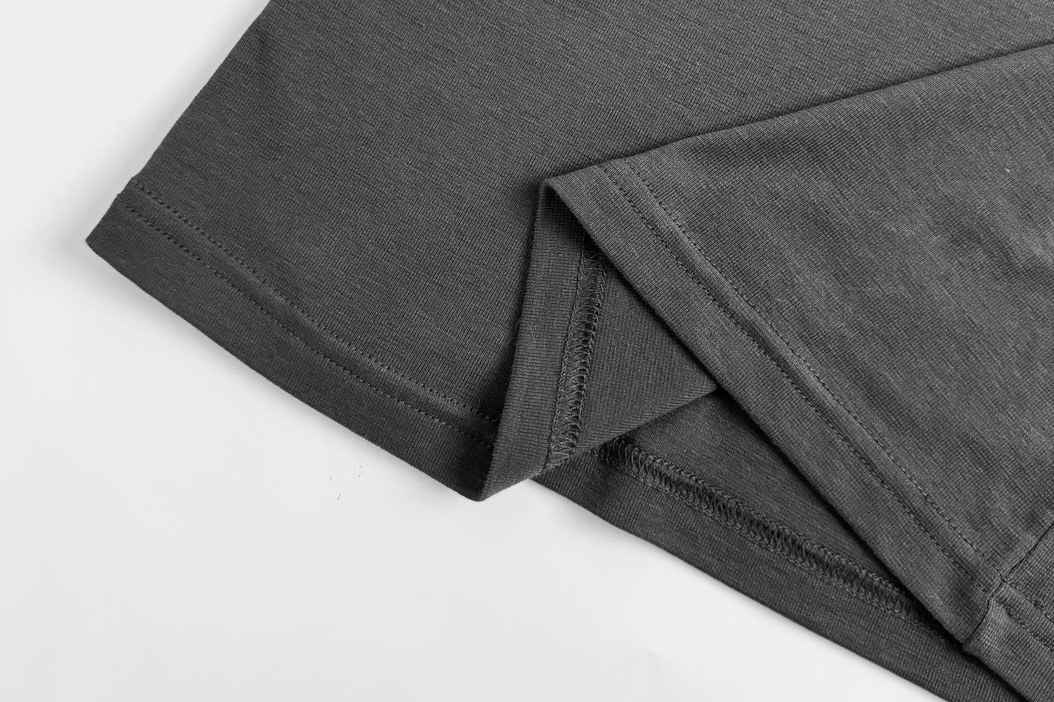 Sleek Fitted Long Sleeve Top - Nettarei