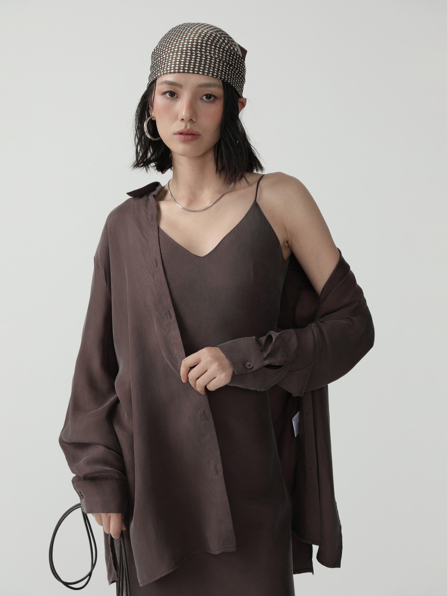 Sleek V - Neck Slip Dress with Minimalist Charm - Nettarei