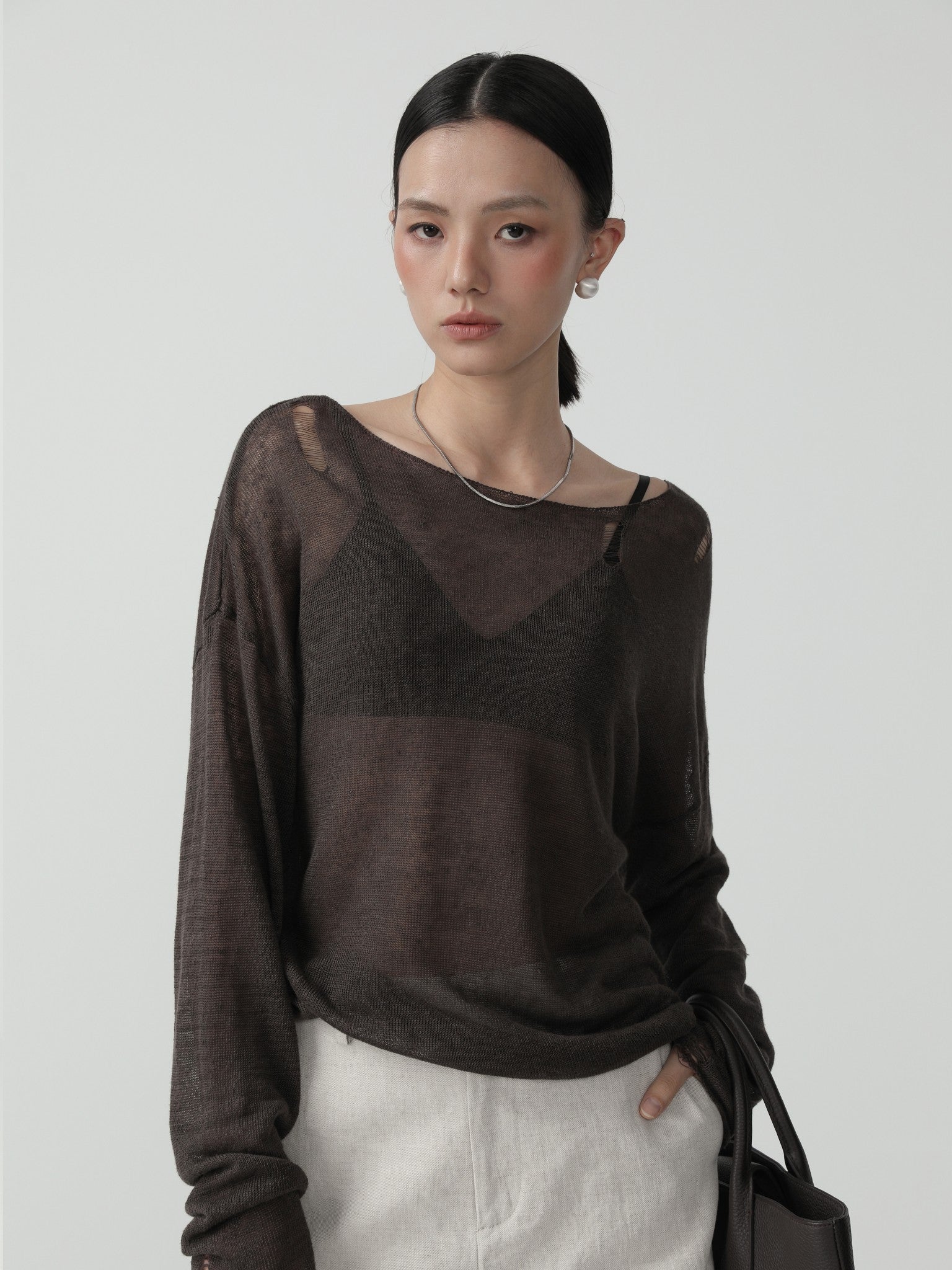 Slim Fit Sleek Minimalist Sweater - Nettarei