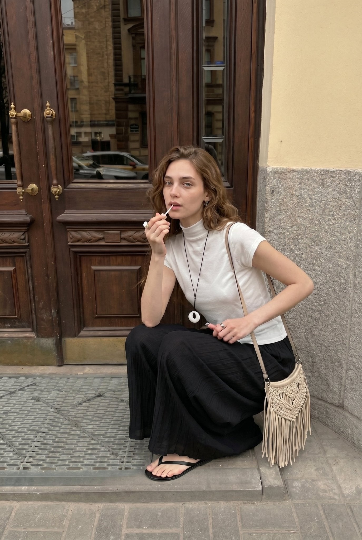 Slim Stretch Turtleneck Tee with Sleek Minimalist Design - Nettarei