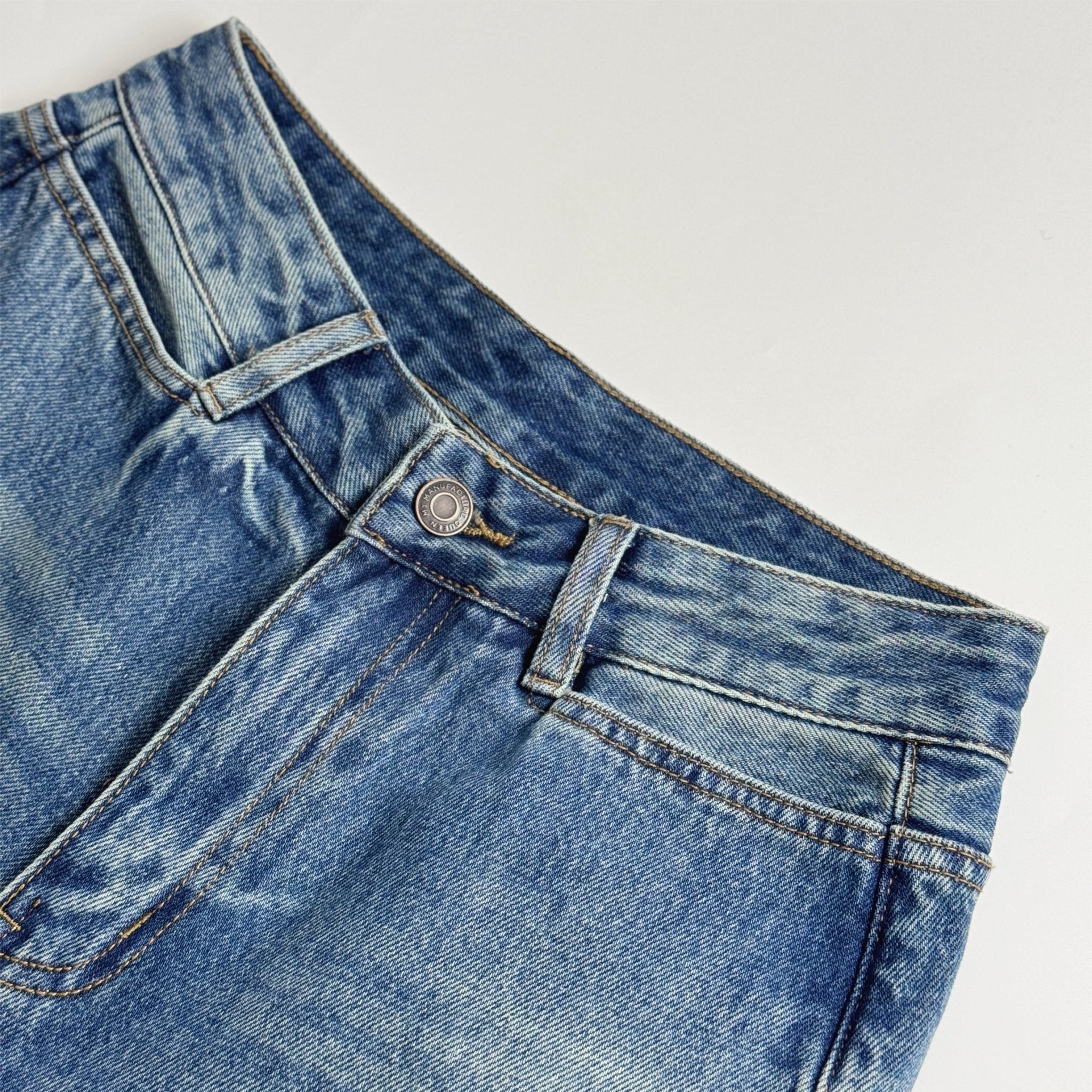 Straight Jeans for Fall - Nettarei