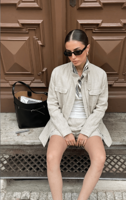 Stylish Minimal Cargo Jacket for Women - Nettarei