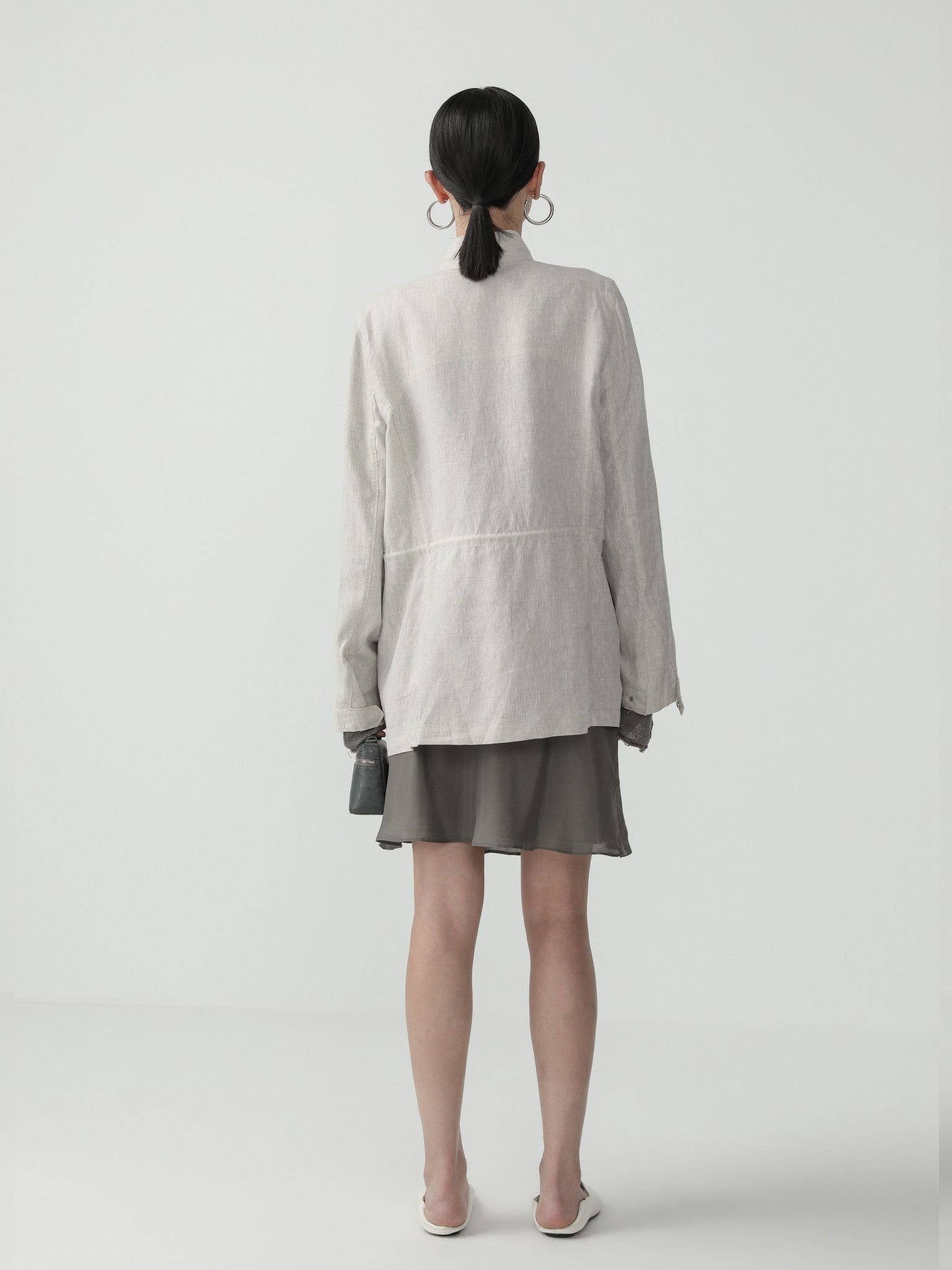 Stylish Minimal Cargo Jacket for Women - Nettarei