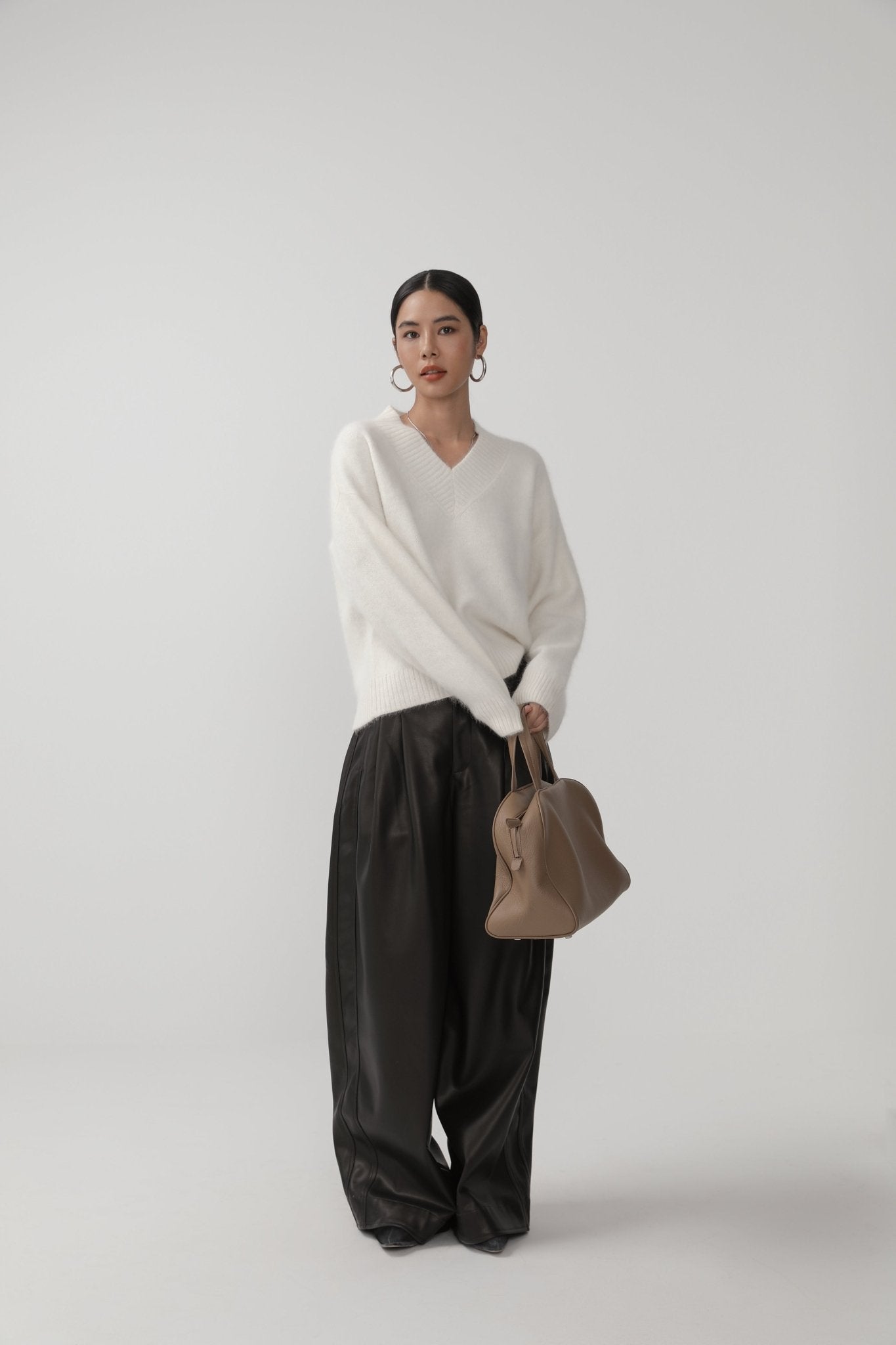 Wide - Leg Minimalist Pants - Nettarei